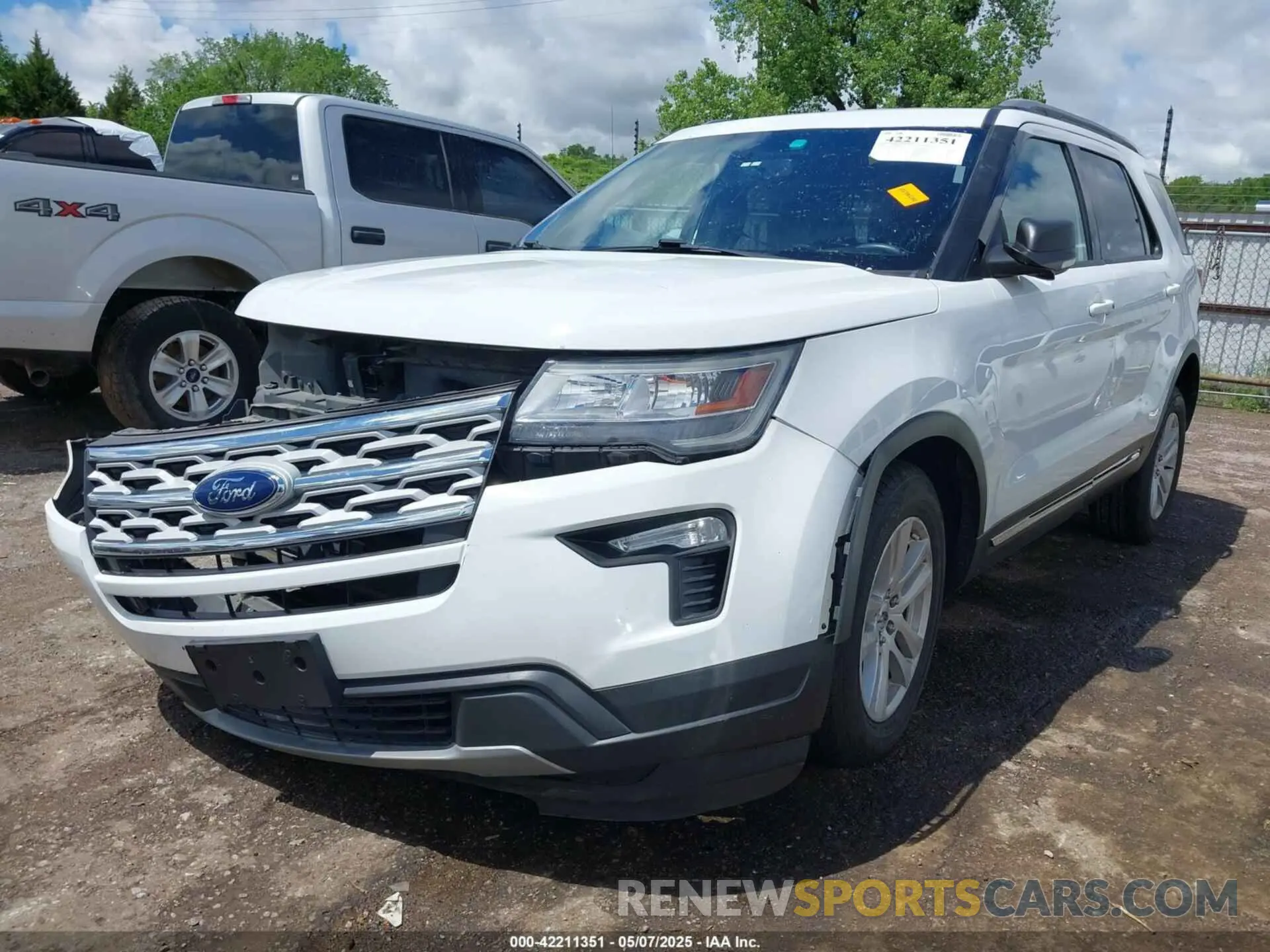 2 fotografías del automóvil dañado 1FM5K8D89KGB26104 FORD EXPLORER 2019