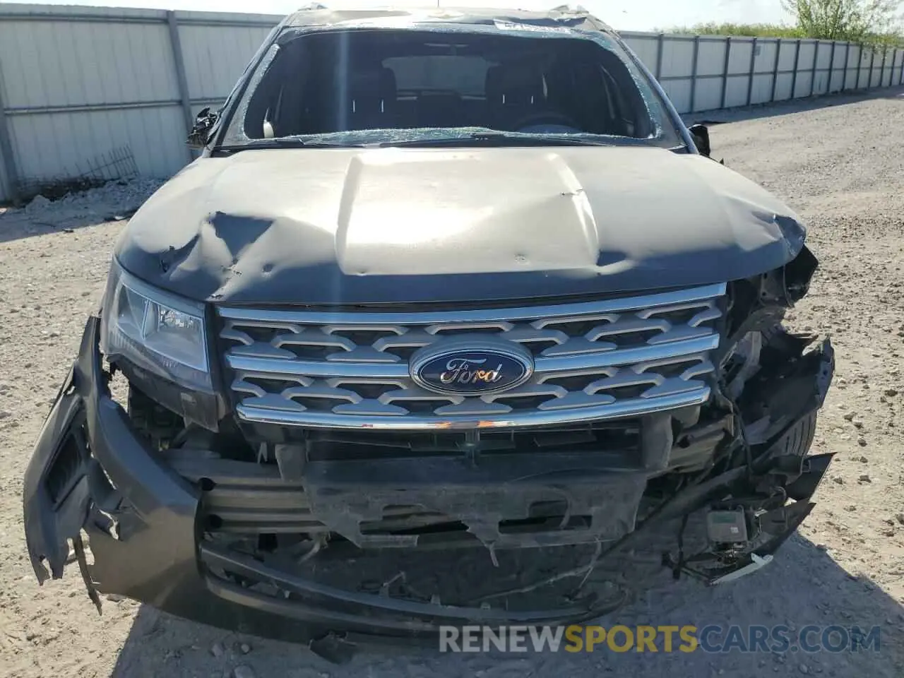 5 fotografías del automóvil dañado 1FM5K8F84KGB07649 FORD EXPLORER 2019