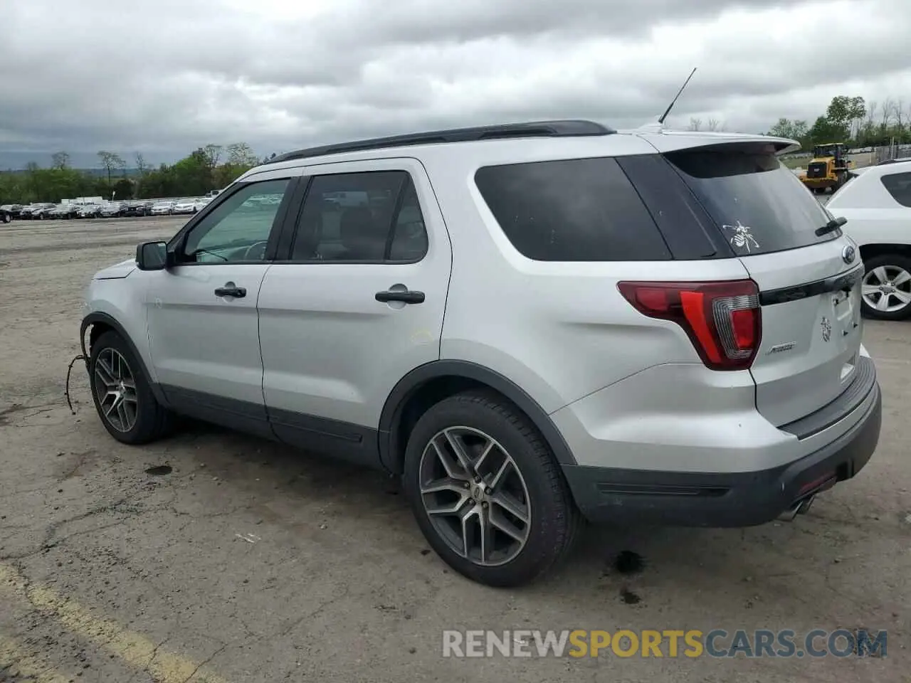 2 fotografías del automóvil dañado 1FM5K8GT0KGB13628 FORD EXPLORER 2019