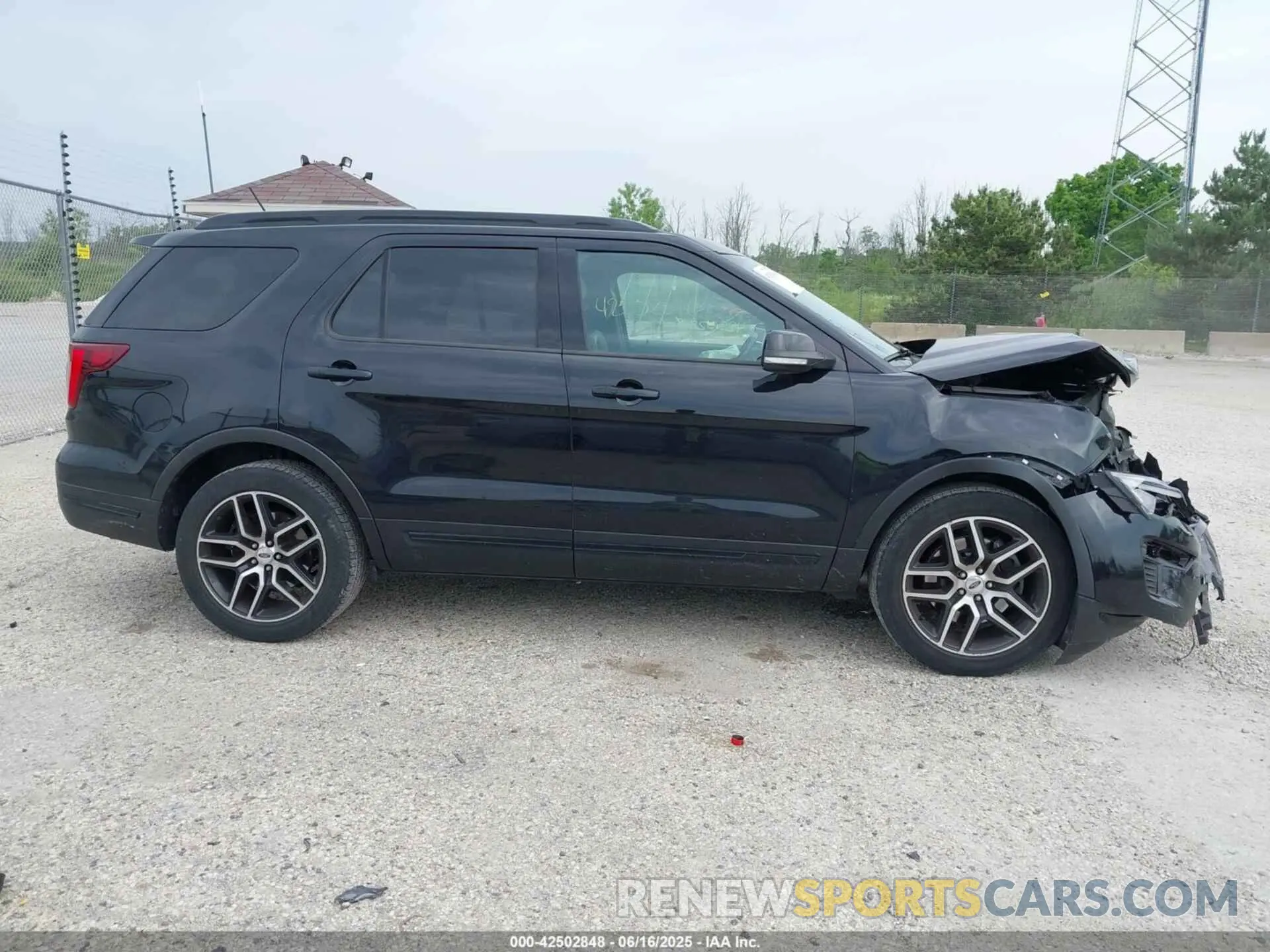 13 fotografías del automóvil dañado 1FM5K8GT0KGB43468 FORD EXPLORER 2019