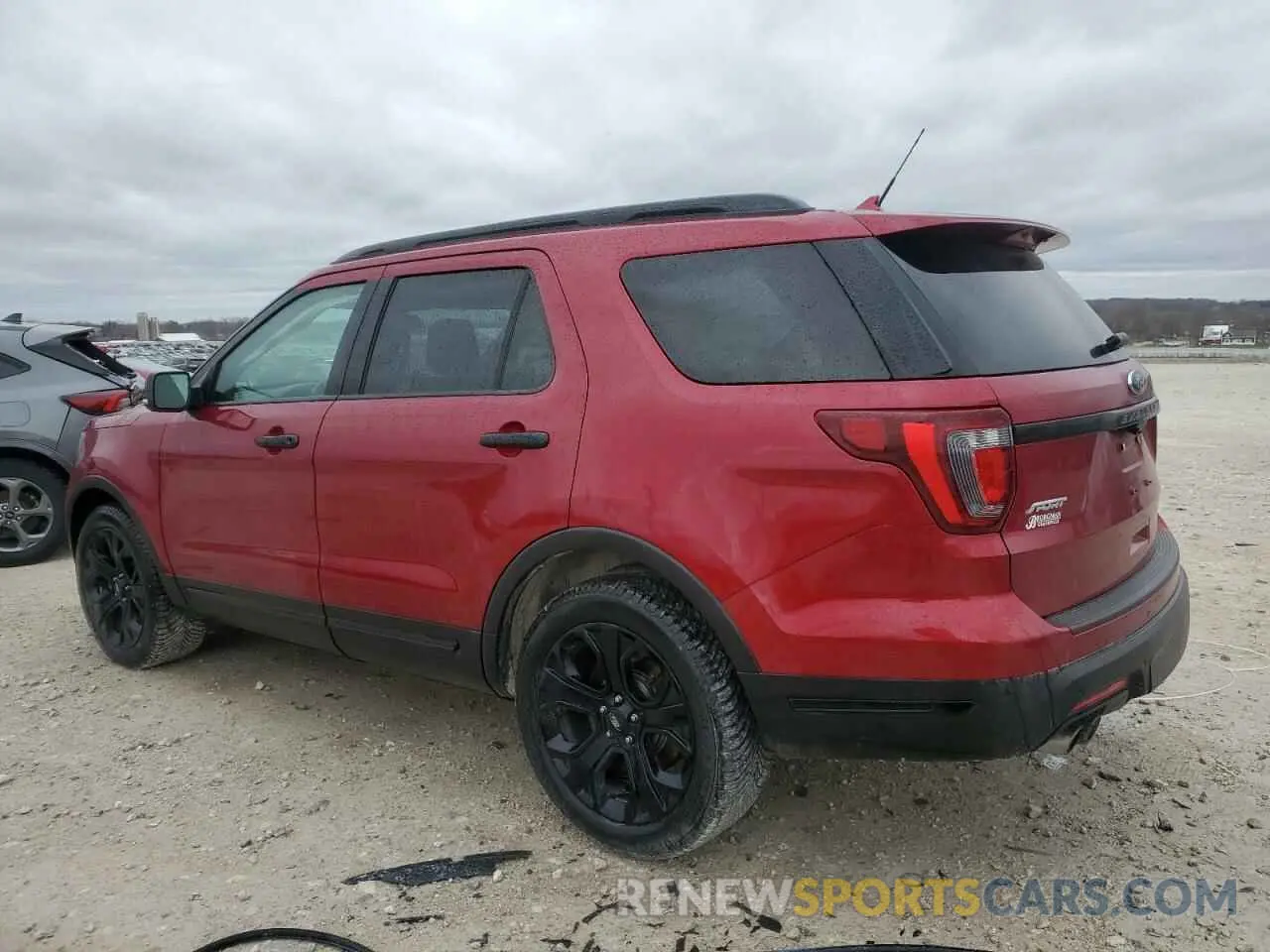 2 fotografías del automóvil dañado 1FM5K8GT3KGB20072 FORD EXPLORER 2019
