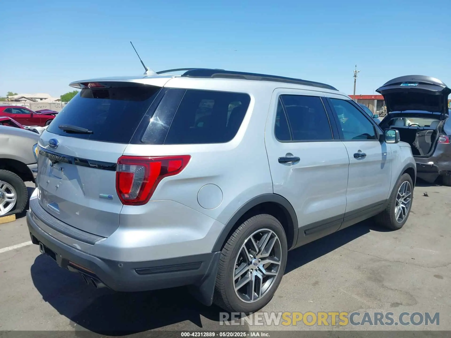 4 fotografías del automóvil dañado 1FM5K8GT6KGB08238 FORD EXPLORER 2019