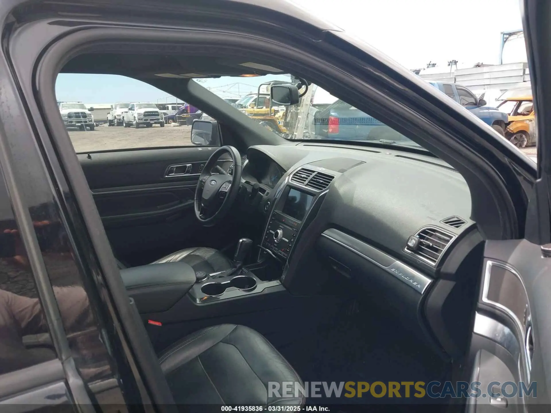5 fotografías del automóvil dañado 1FM5K8GT9KGA10143 FORD EXPLORER 2019