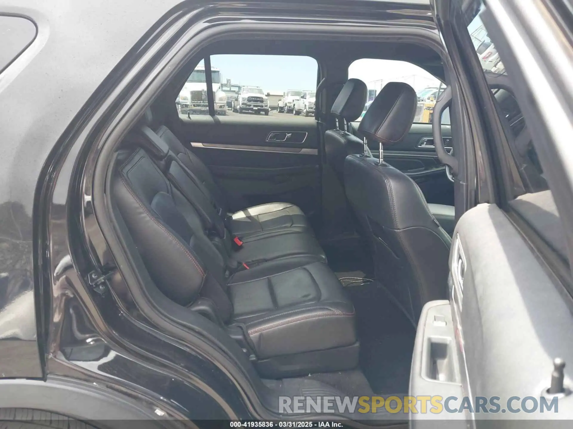 8 fotografías del automóvil dañado 1FM5K8GT9KGA10143 FORD EXPLORER 2019