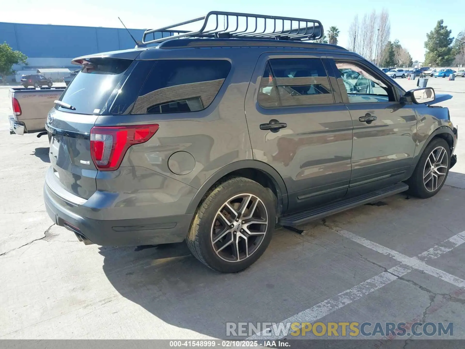 4 fotografías del automóvil dañado 1FM5K8GTXKGA42549 FORD EXPLORER 2019