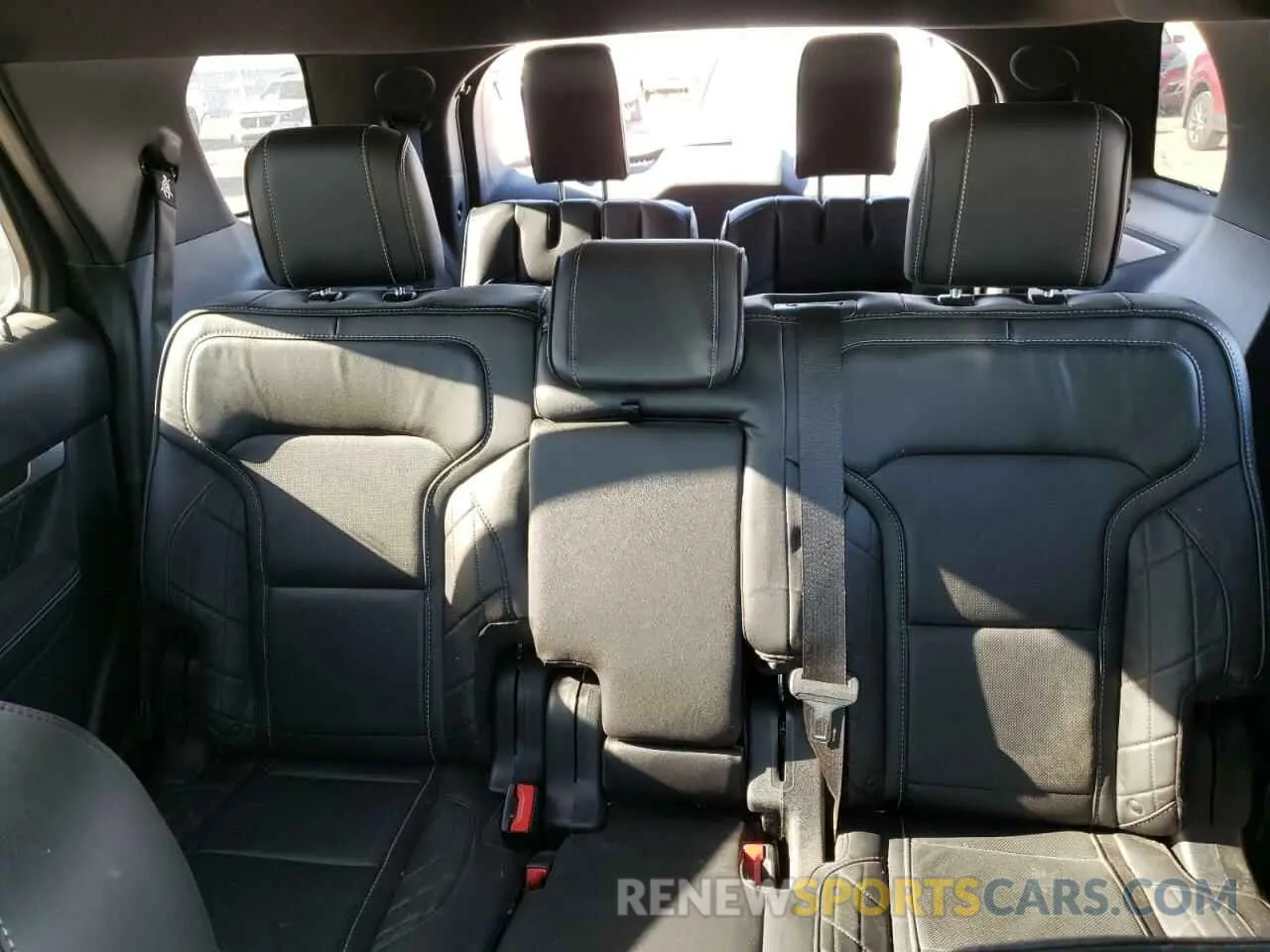 10 fotografías del automóvil dañado 1FM5K8HT1KGA66706 FORD EXPLORER 2019