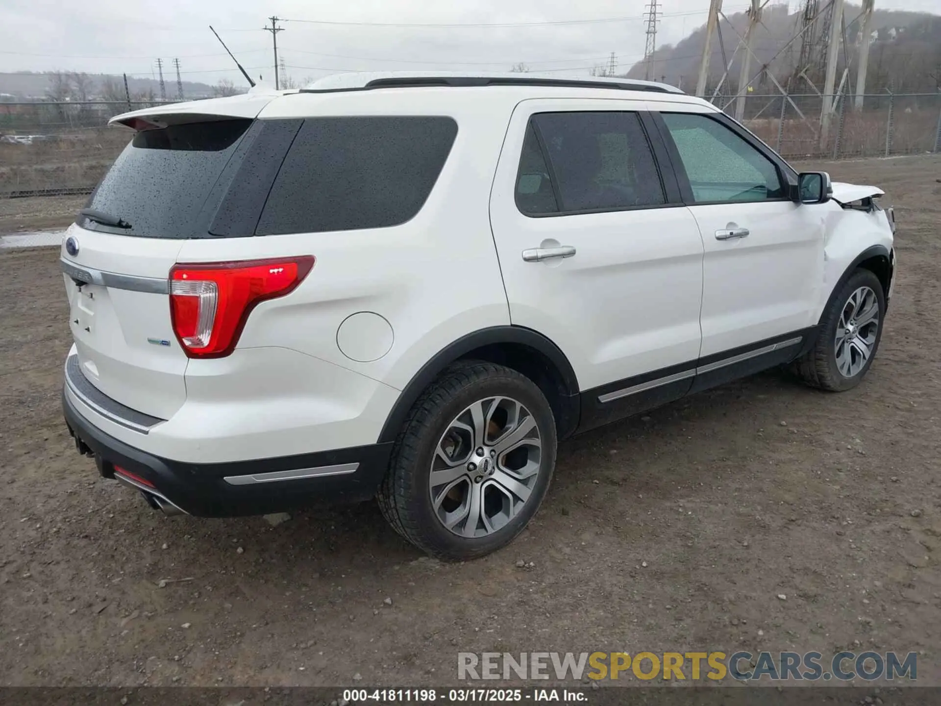 4 fotografías del automóvil dañado 1FM5K8HT3KGA54623 FORD EXPLORER 2019