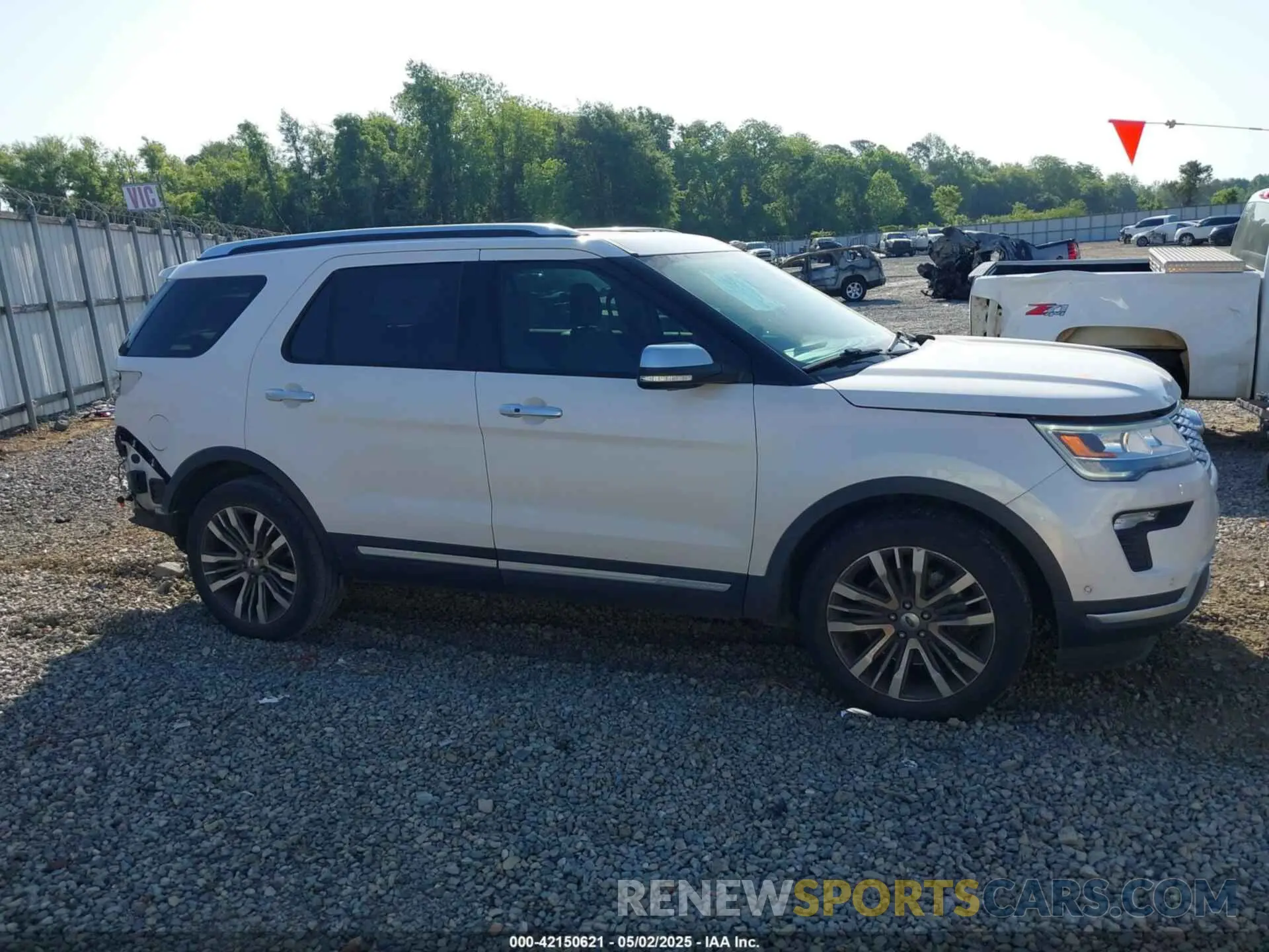 14 fotografías del automóvil dañado 1FM5K8HT5KGA58043 FORD EXPLORER 2019