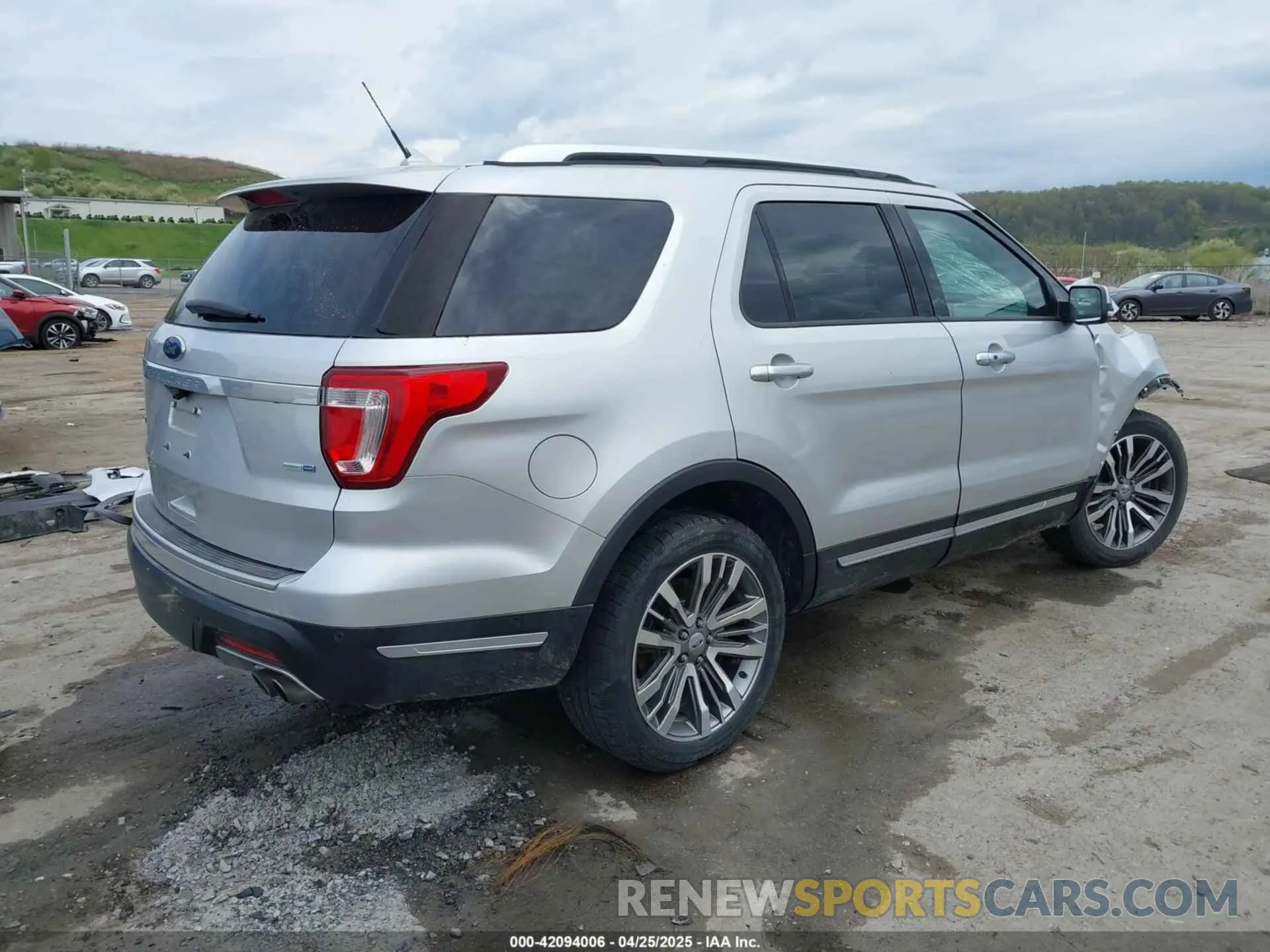 4 fotografías del automóvil dañado 1FM5K8HT7KGA06333 FORD EXPLORER 2019