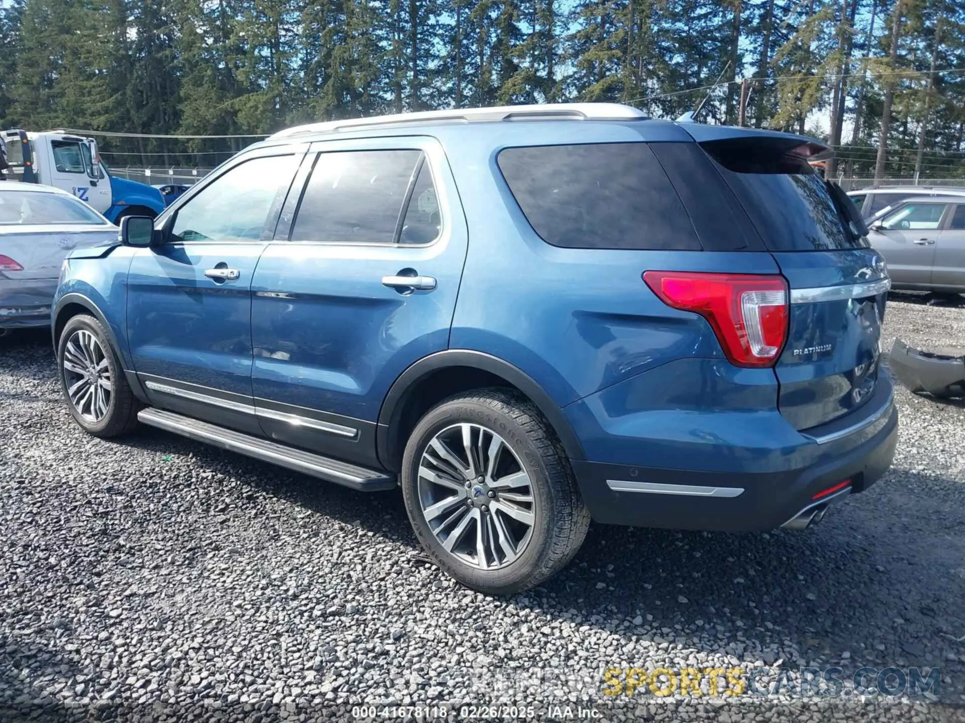 3 fotografías del automóvil dañado 1FM5K8HT7KGA10396 FORD EXPLORER 2019