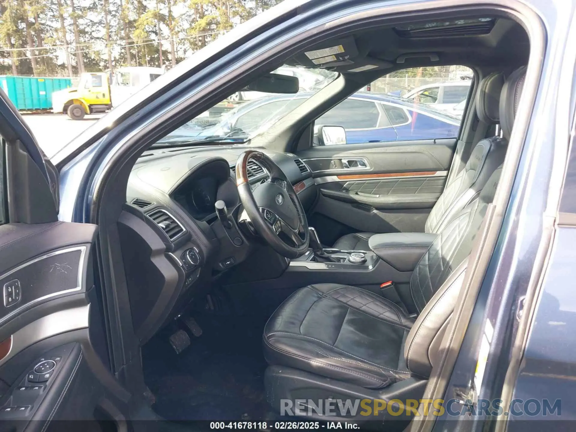 5 fotografías del automóvil dañado 1FM5K8HT7KGA10396 FORD EXPLORER 2019