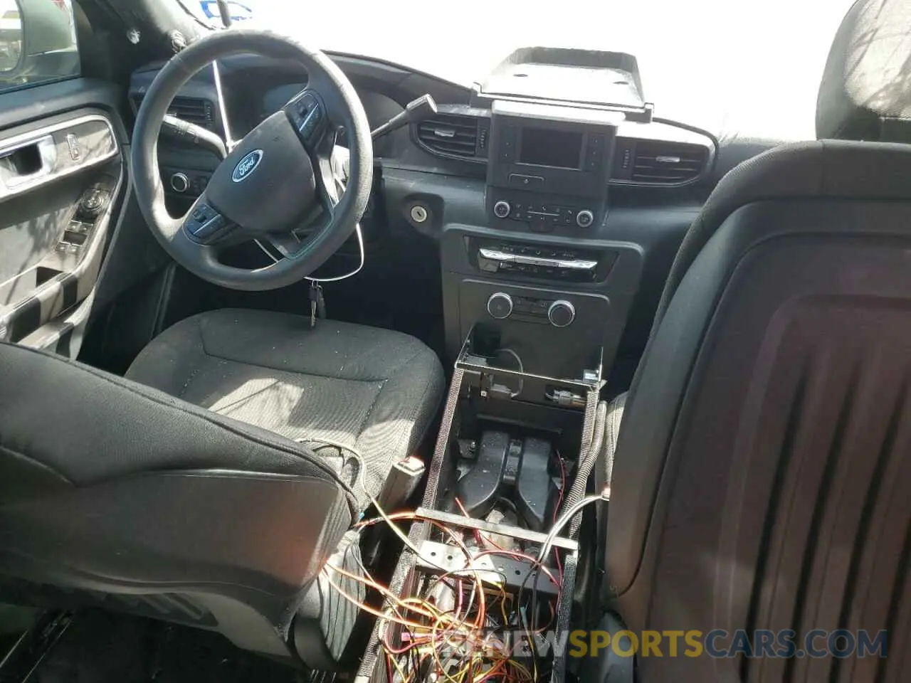 8 fotografías del automóvil dañado 1FM5K8AB6LGC14397 FORD EXPLORER 2020
