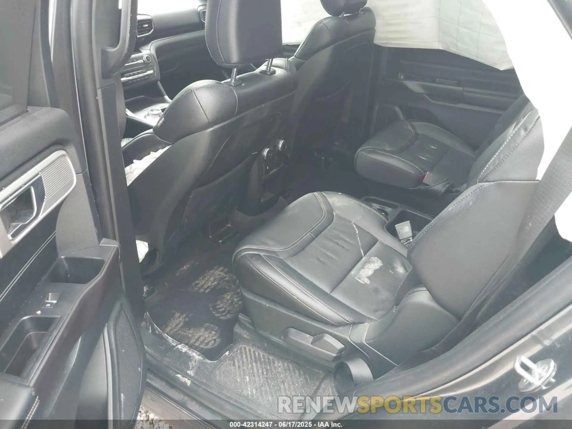 8 fotografías del automóvil dañado 1FM5K8GC2LGB27595 FORD EXPLORER 2020