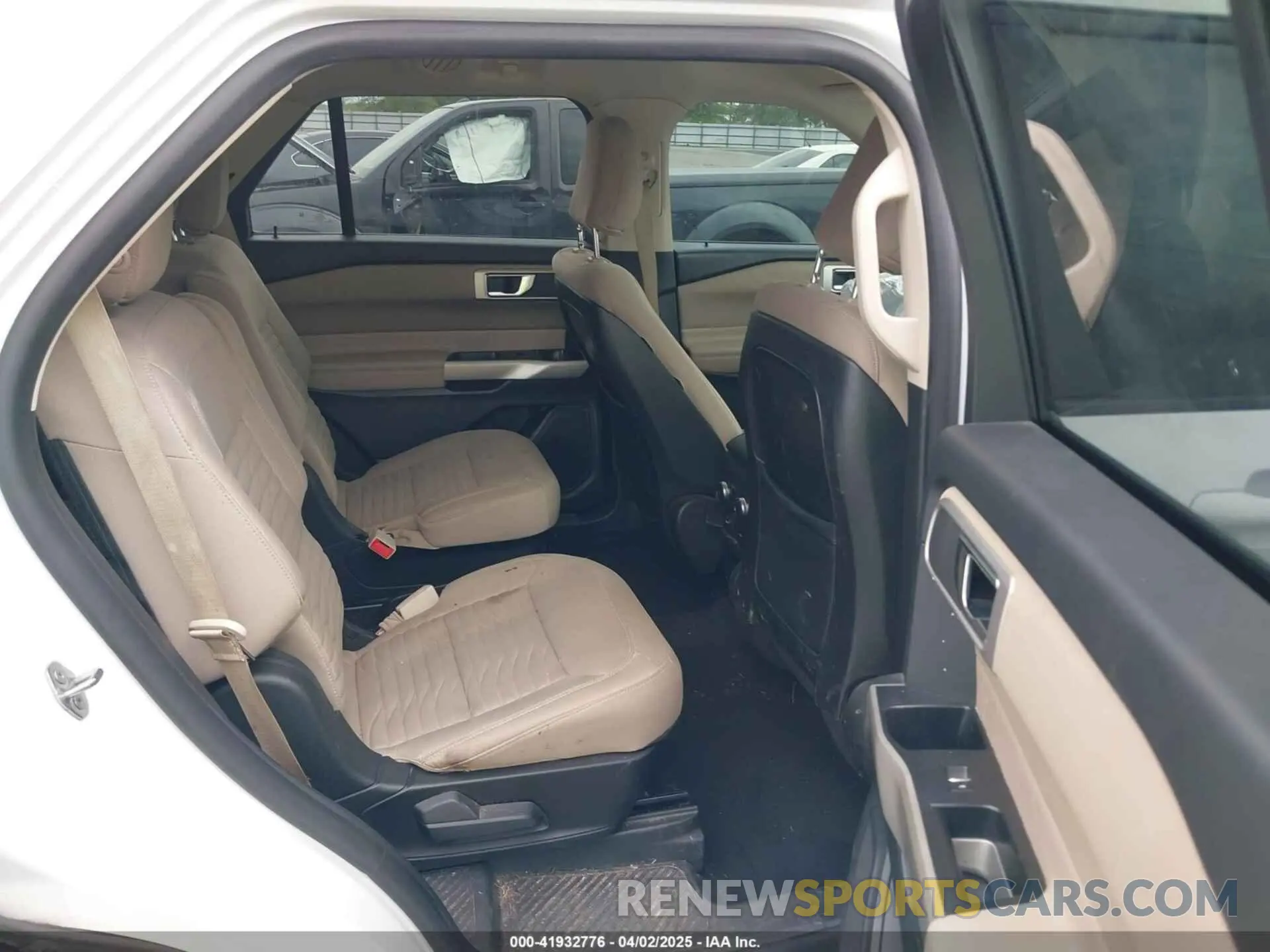 8 fotografías del automóvil dañado 1FMSK7DH4LGC22642 FORD EXPLORER 2020