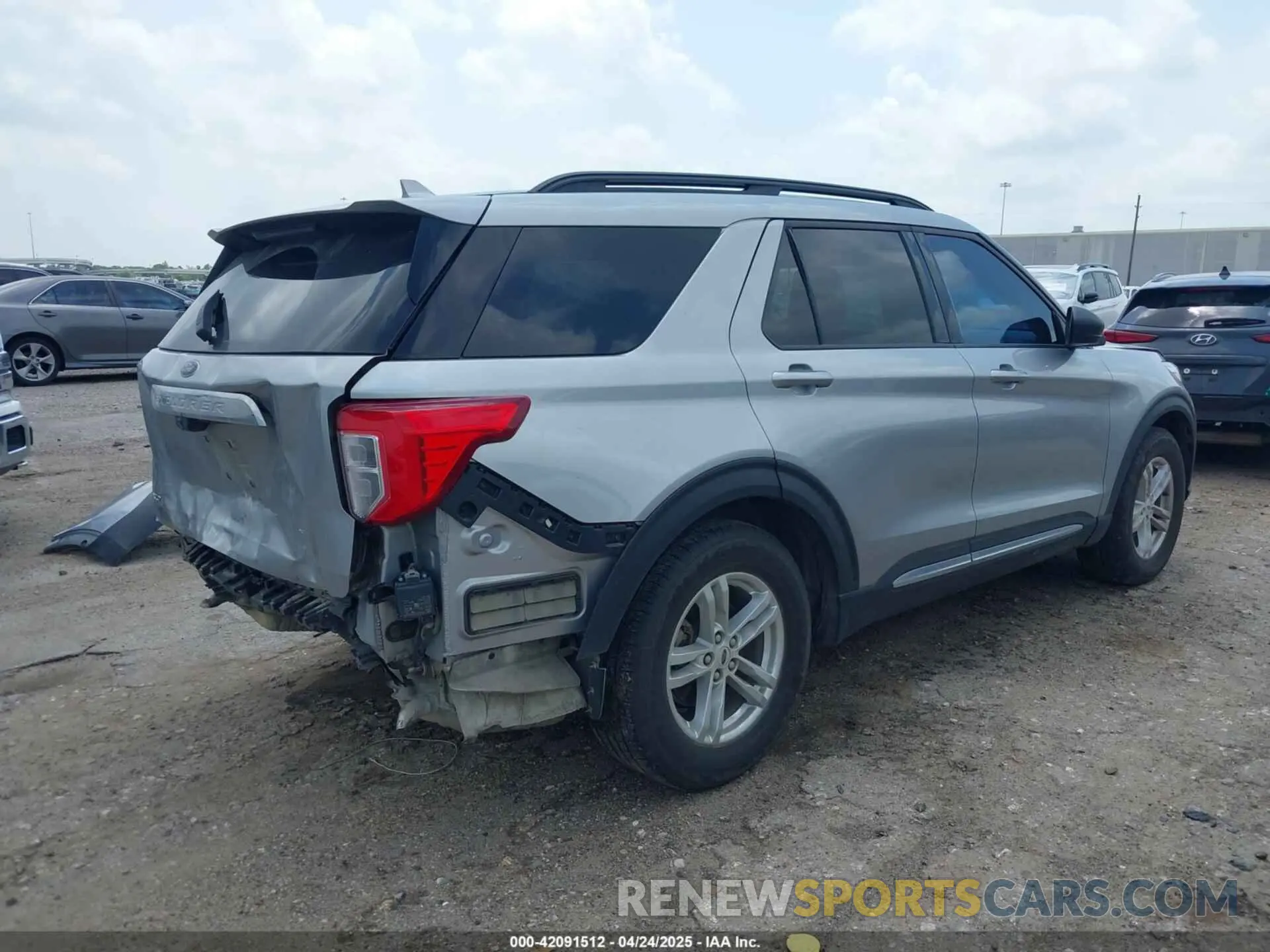 4 fotografías del automóvil dañado 1FMSK7DH5LGD05139 FORD EXPLORER 2020