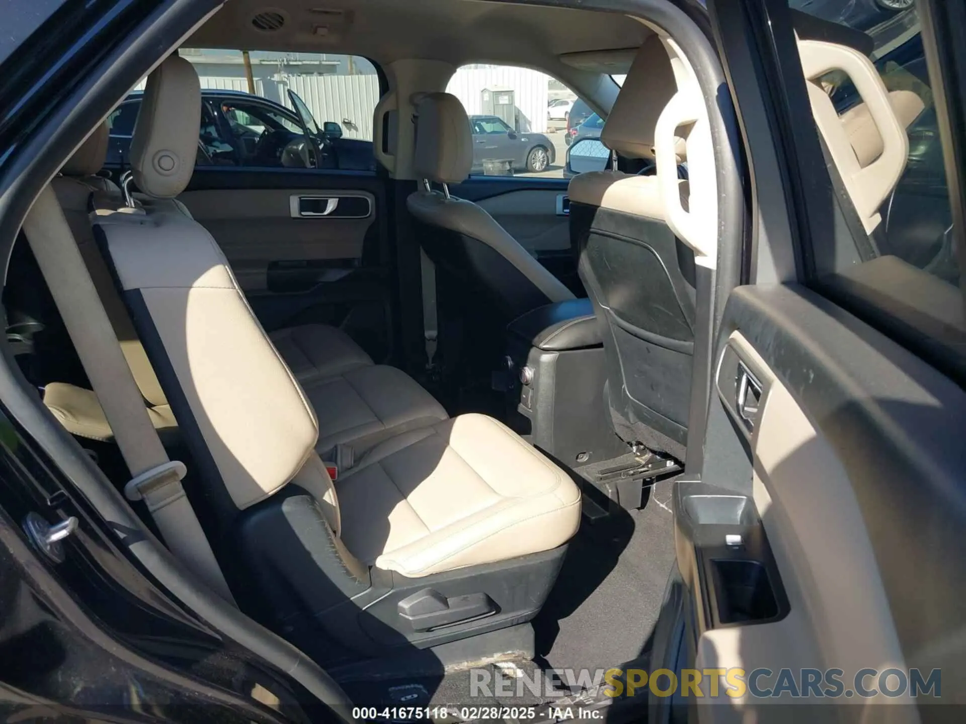 8 fotografías del automóvil dañado 1FMSK7DH6LGB64386 FORD EXPLORER 2020