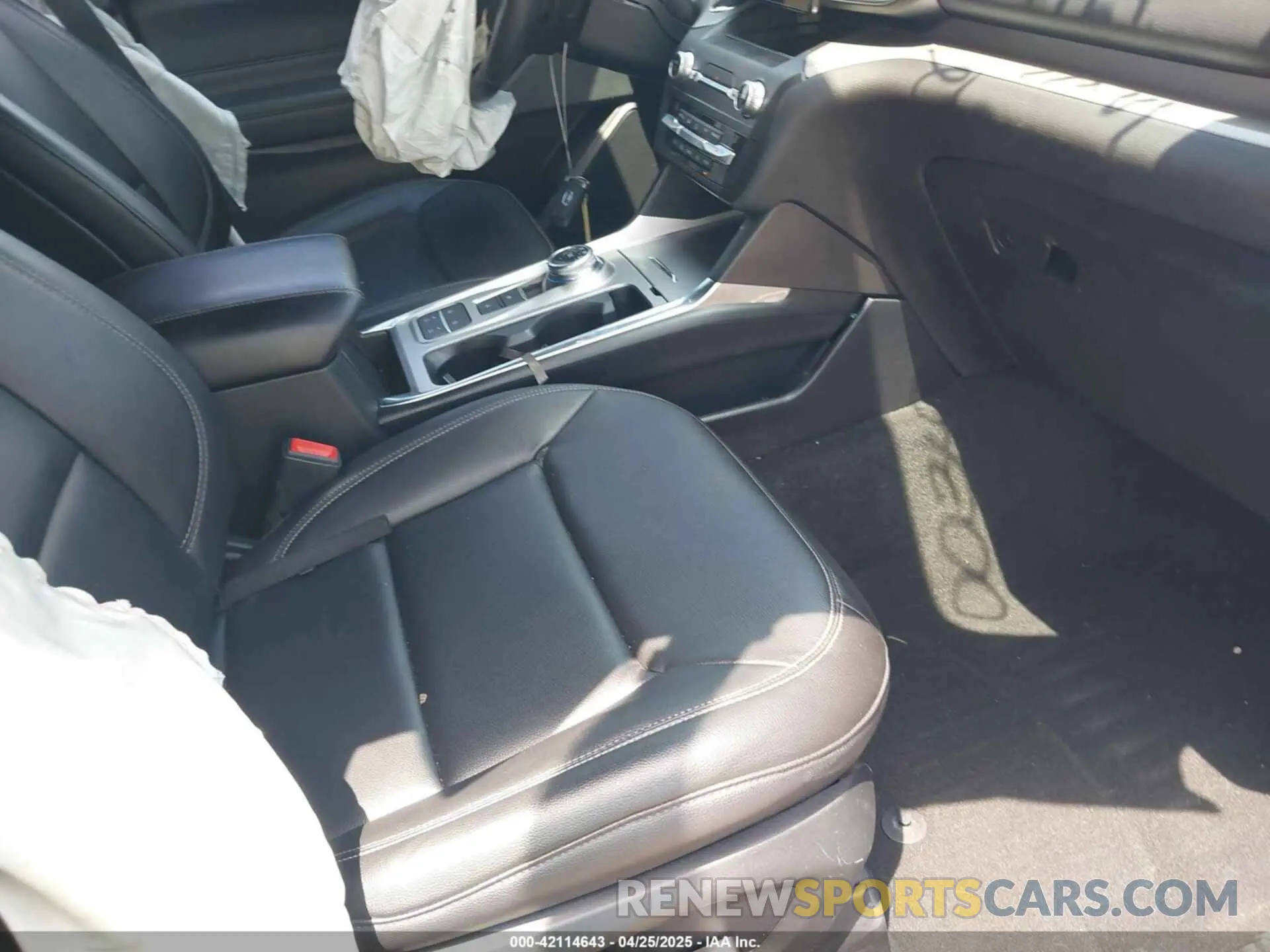 5 fotografías del automóvil dañado 1FMSK7DH7LGB21269 FORD EXPLORER 2020