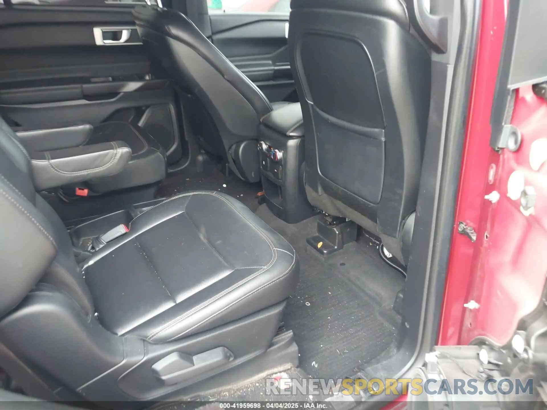 8 fotografías del automóvil dañado 1FMSK7DH7LGB35012 FORD EXPLORER 2020