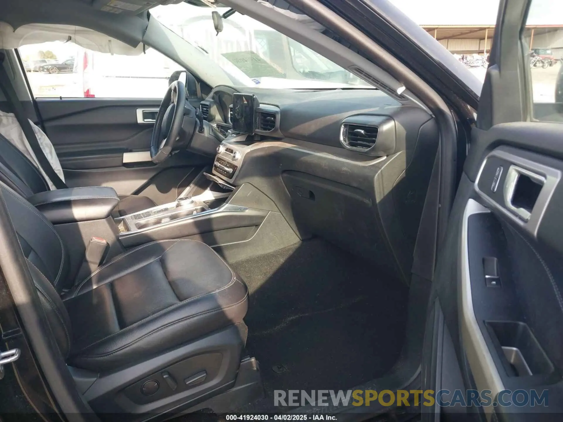 5 fotografías del automóvil dañado 1FMSK7DH9LGD03359 FORD EXPLORER 2020