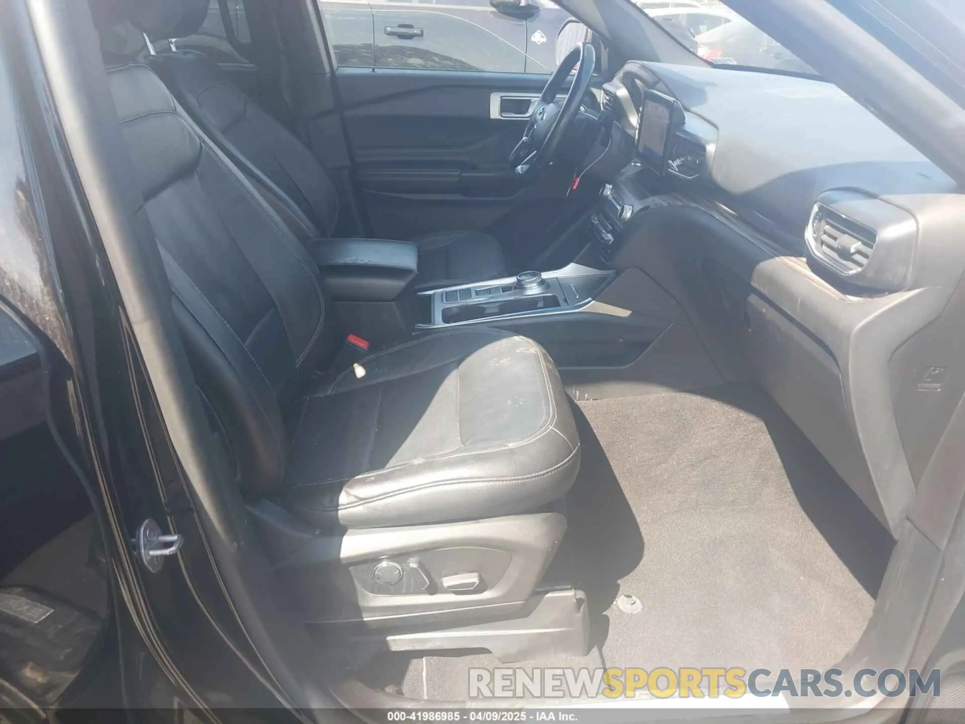 5 fotografías del automóvil dañado 1FMSK7FH3LGC03447 FORD EXPLORER 2020