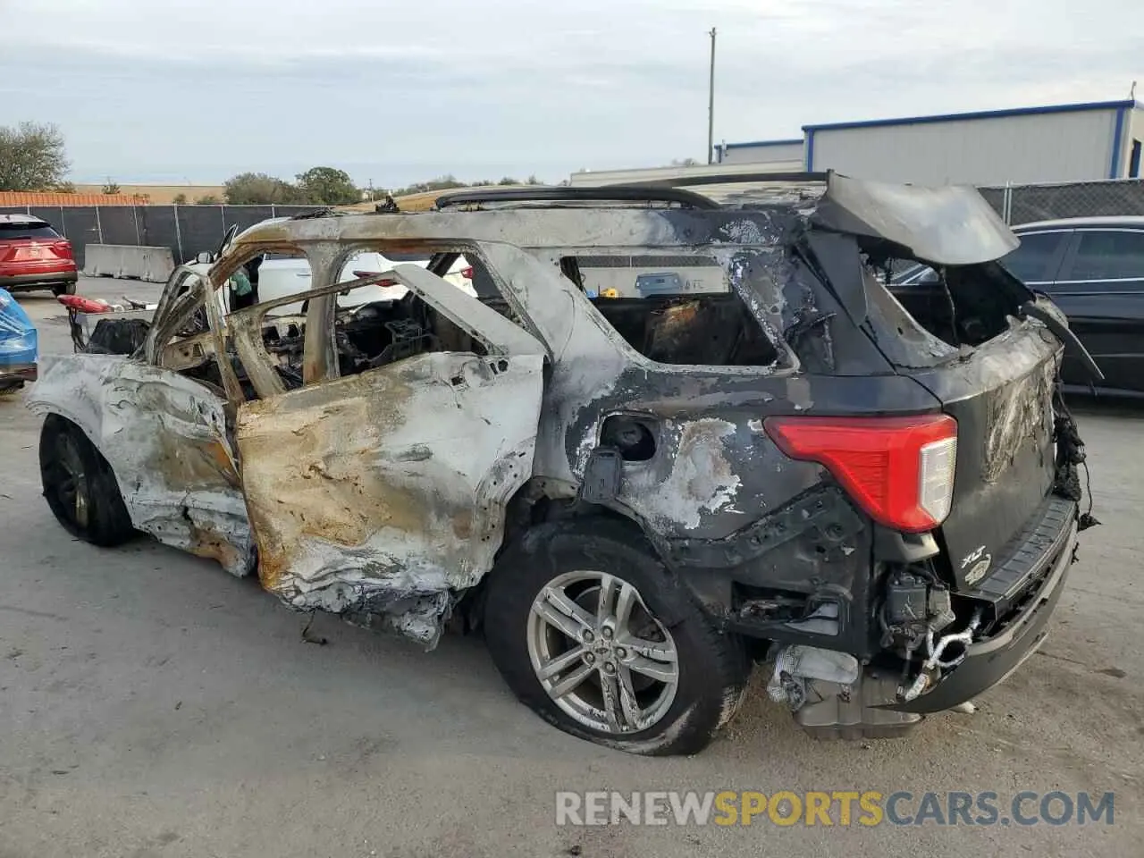 2 fotografías del automóvil dañado 1FMSK8DH7LGA33537 FORD EXPLORER 2020