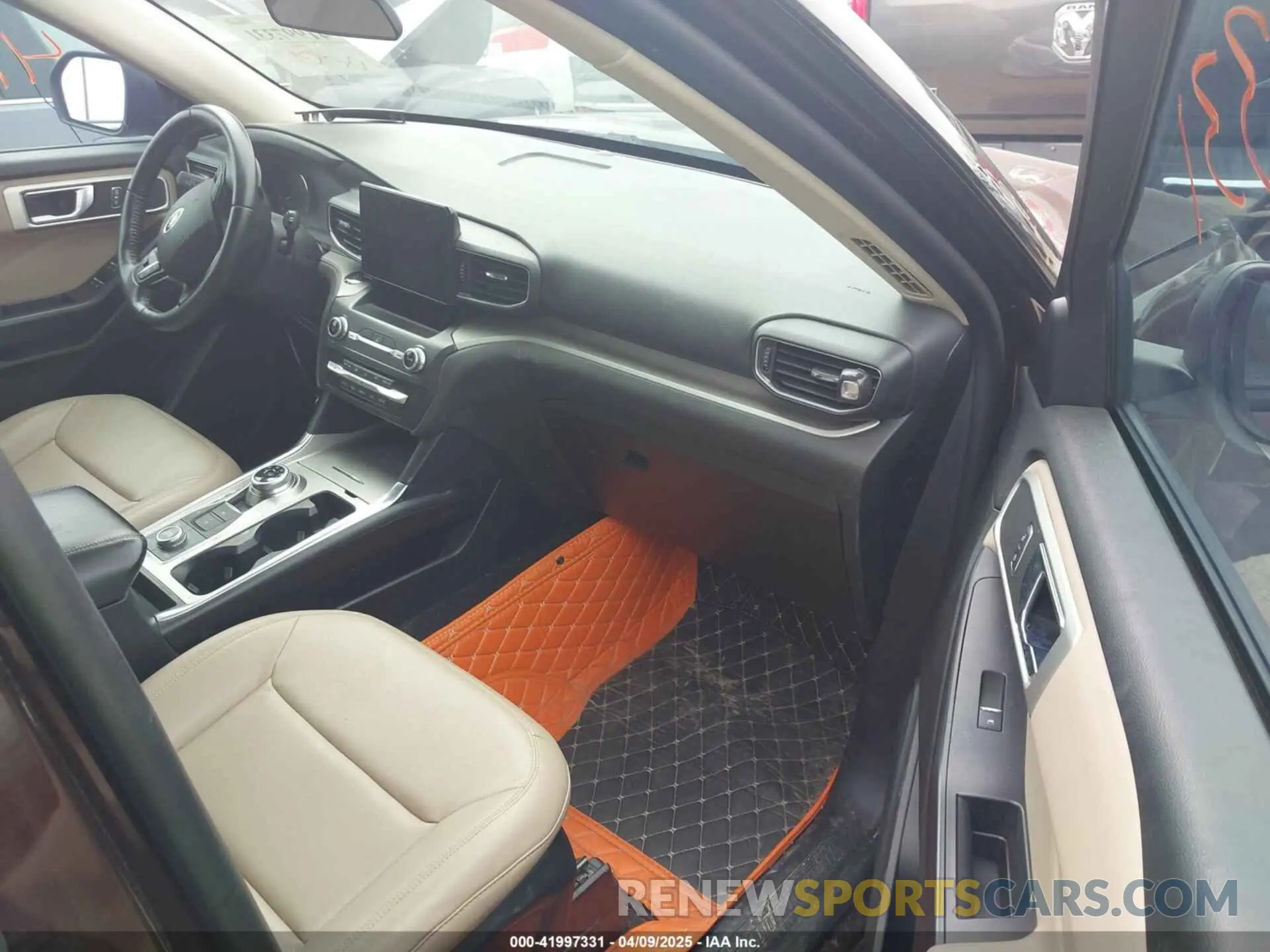 5 fotografías del automóvil dañado 1FMSK8DH9LGA09384 FORD EXPLORER 2020
