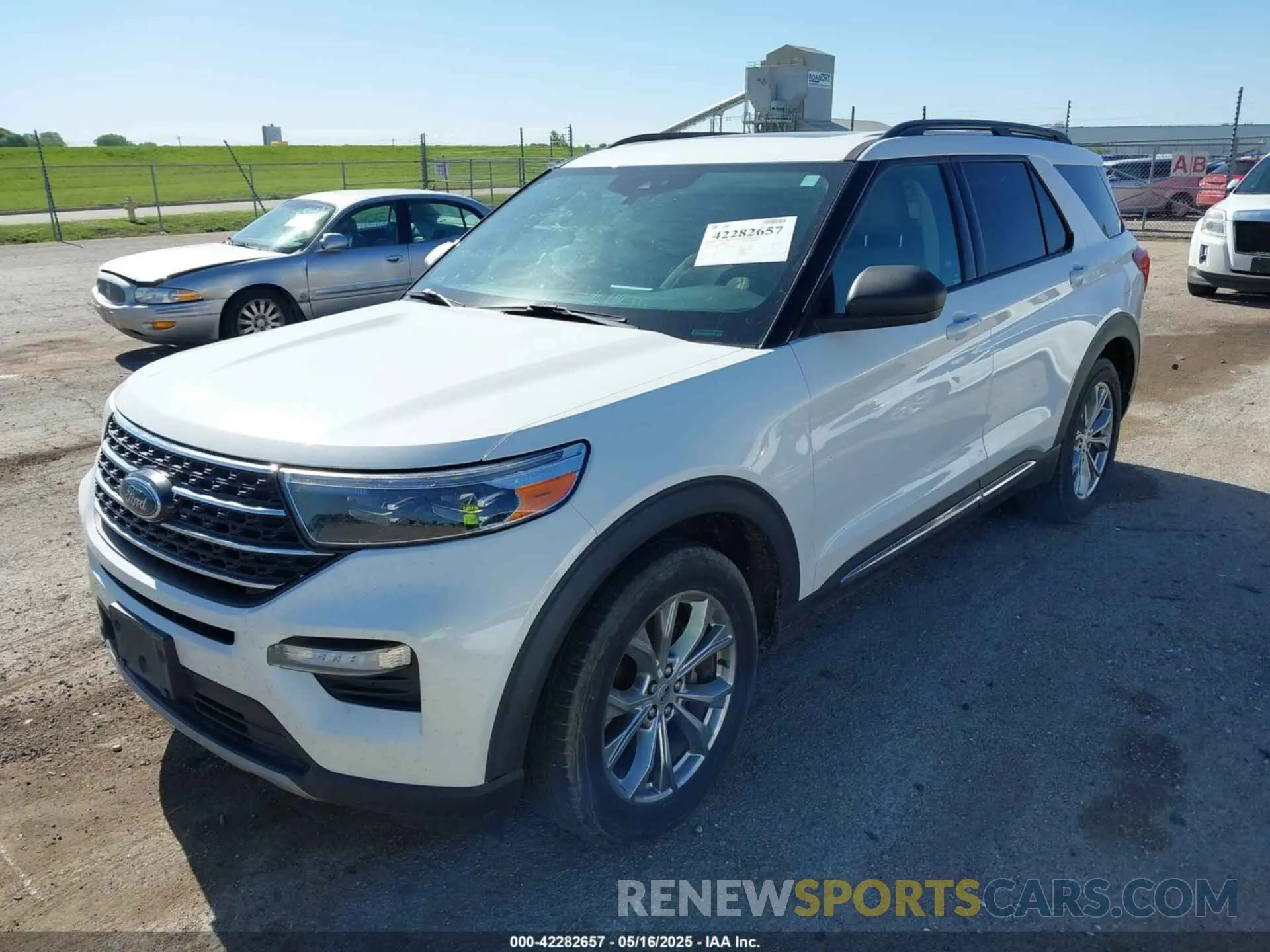 2 fotografías del automóvil dañado 1FMSK8DH9LGB05564 FORD EXPLORER 2020