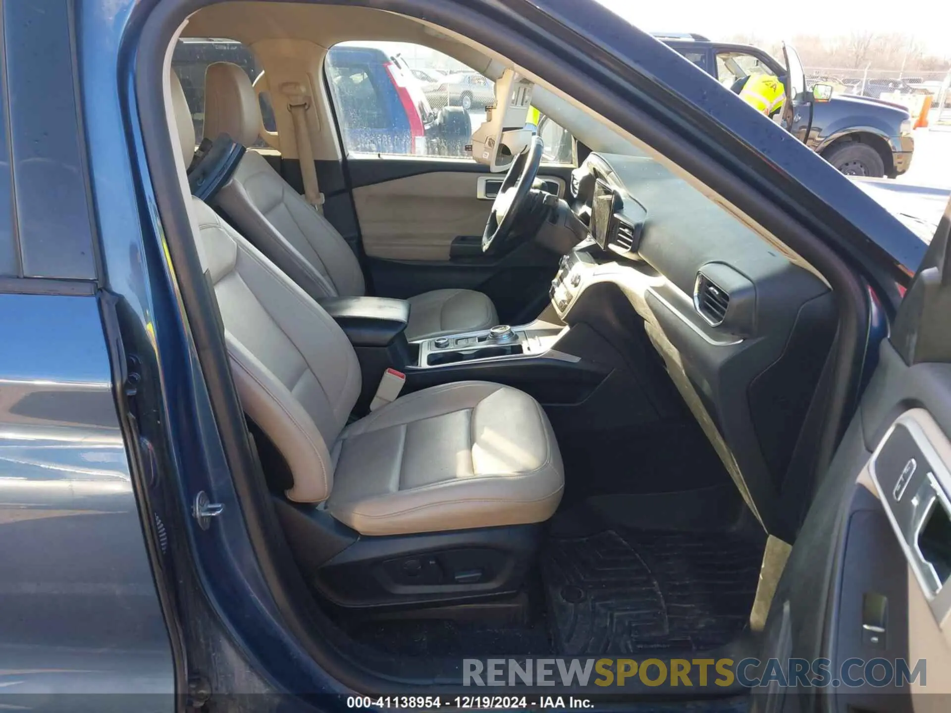 5 fotografías del automóvil dañado 1FMSK8DH9LGB40475 FORD EXPLORER 2020