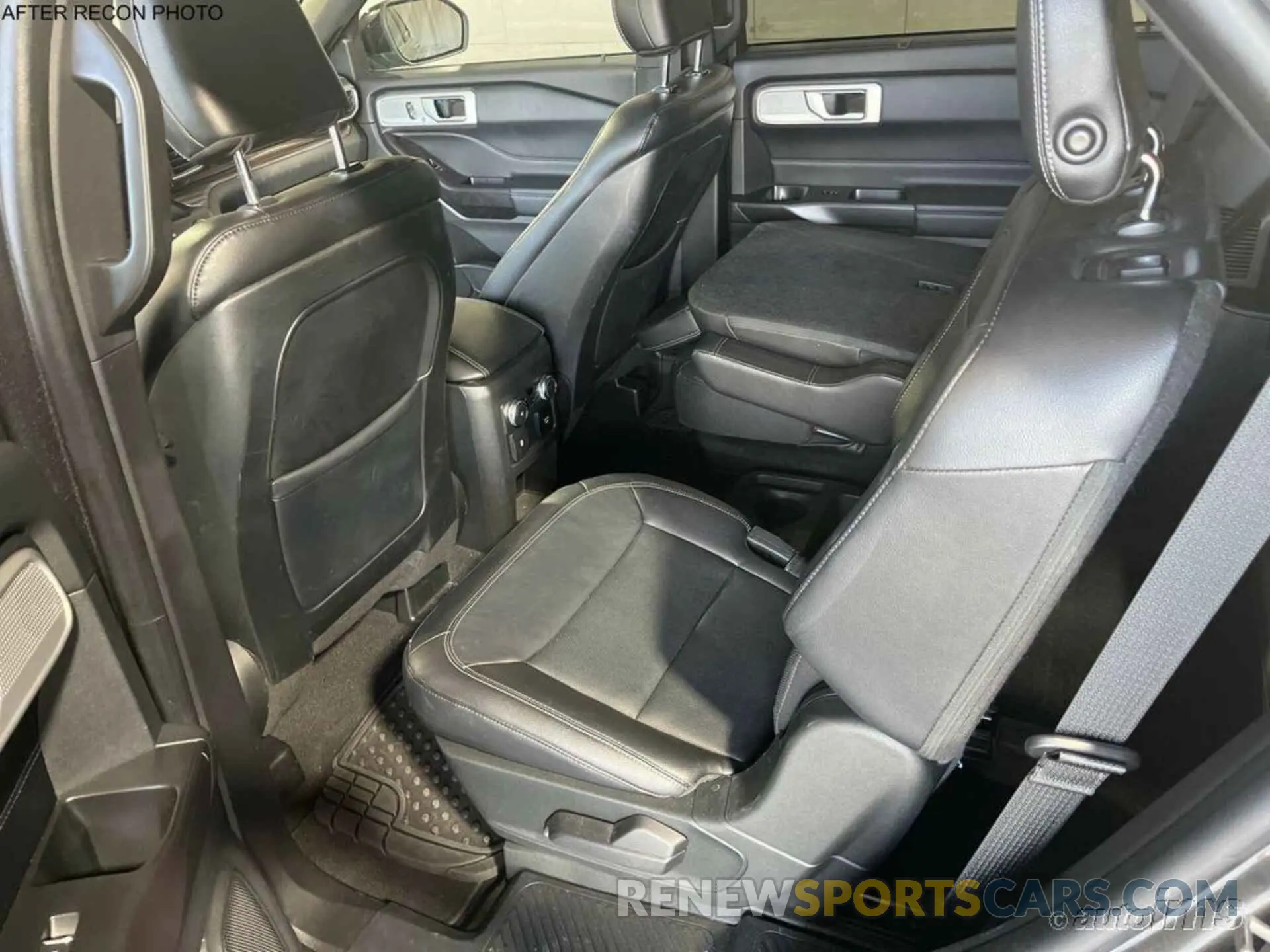 11 fotografías del automóvil dañado 1FMSK8FH4LGA94213 FORD EXPLORER 2020