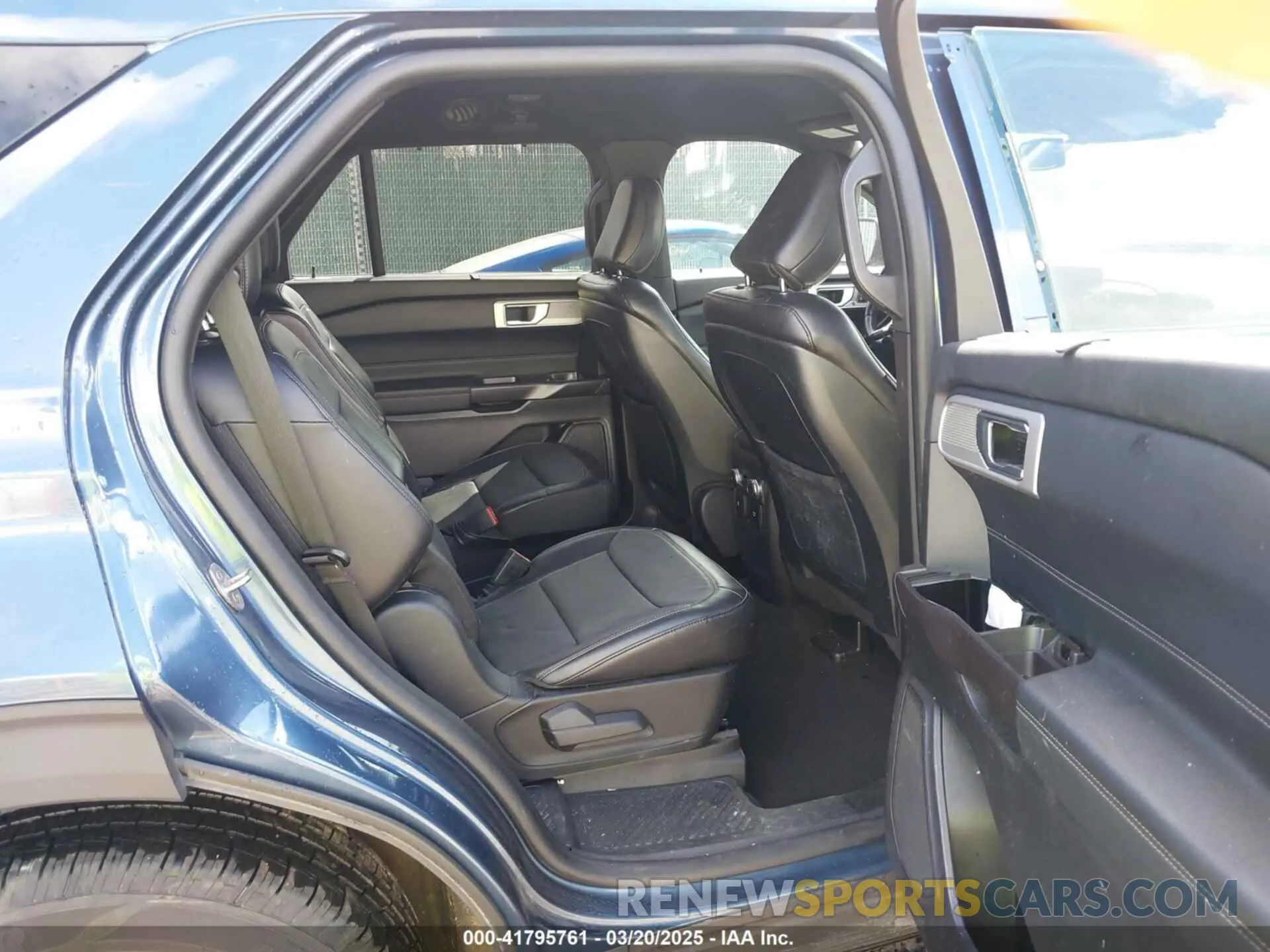 8 fotografías del automóvil dañado 1FMSK8FHXLGA93776 FORD EXPLORER 2020
