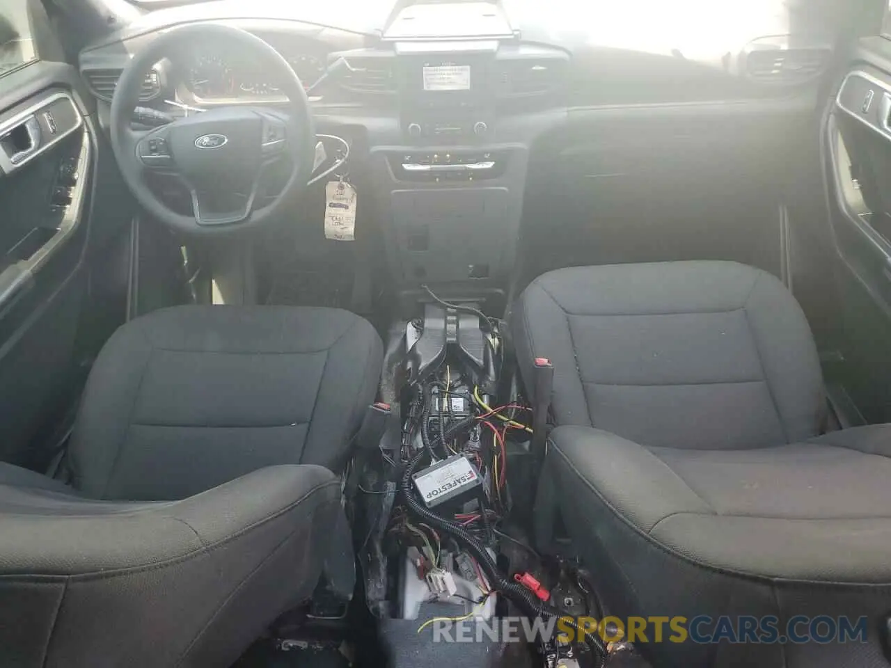 8 fotografías del automóvil dañado 1FM5K8AB4MGA46888 FORD EXPLORER 2021