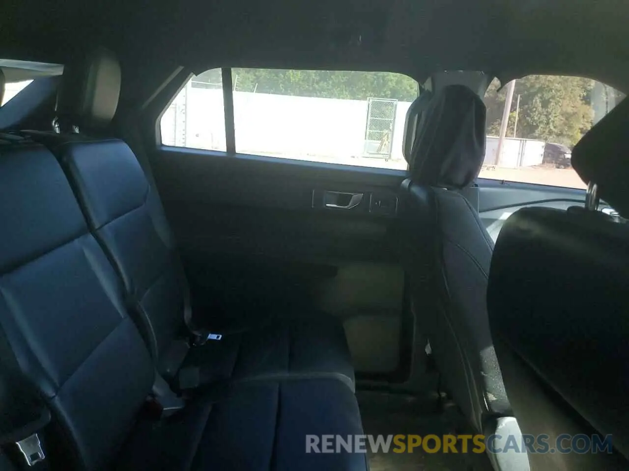 11 fotografías del automóvil dañado 1FM5K8AB5MGC02369 FORD EXPLORER 2021