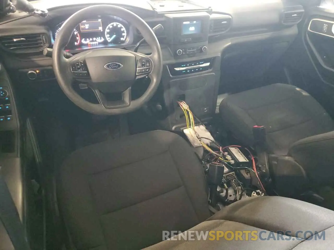 8 fotografías del automóvil dañado 1FM5K8AB7MGB24502 FORD EXPLORER 2021