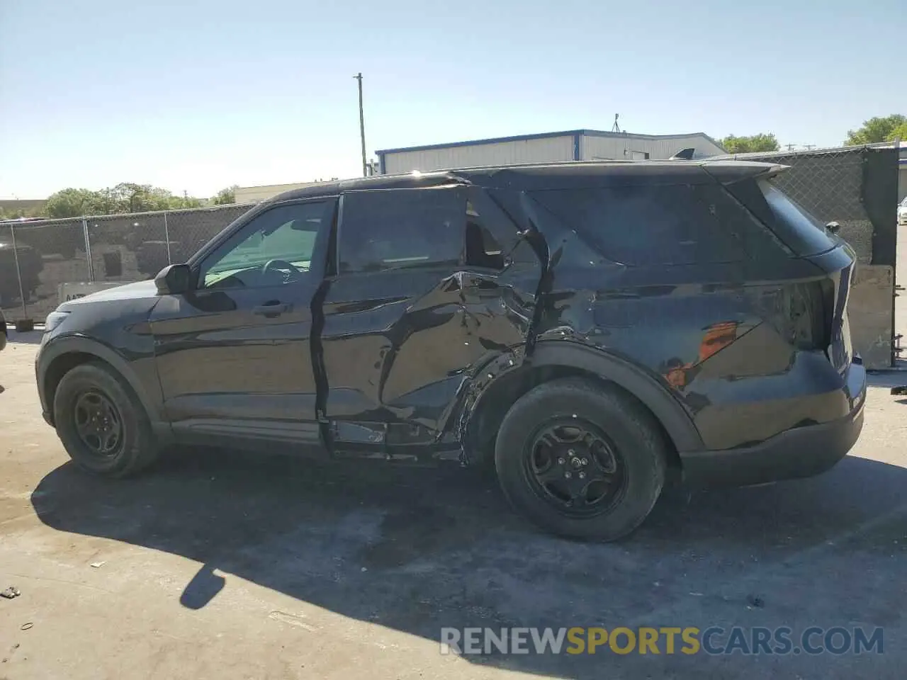 2 fotografías del automóvil dañado 1FM5K8ABXMGA96436 FORD EXPLORER 2021