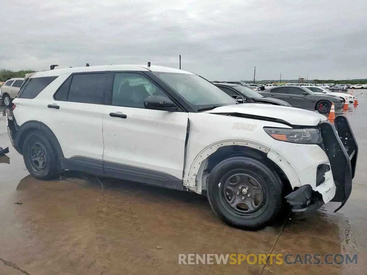 4 fotografías del automóvil dañado 1FM5K8AC3MNA02725 FORD EXPLORER 2021