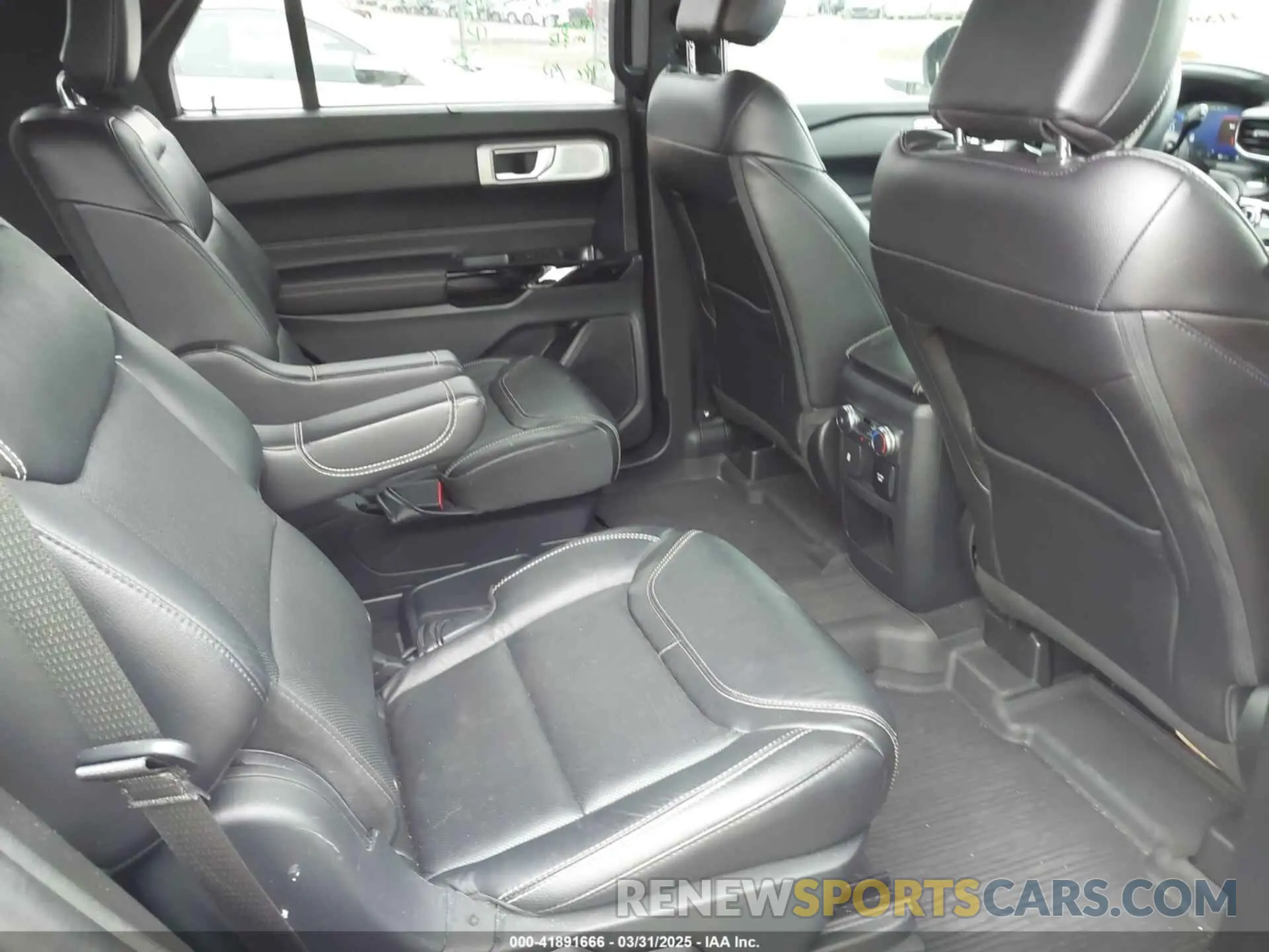 8 fotografías del automóvil dañado 1FM5K8GC0MGA12561 FORD EXPLORER 2021