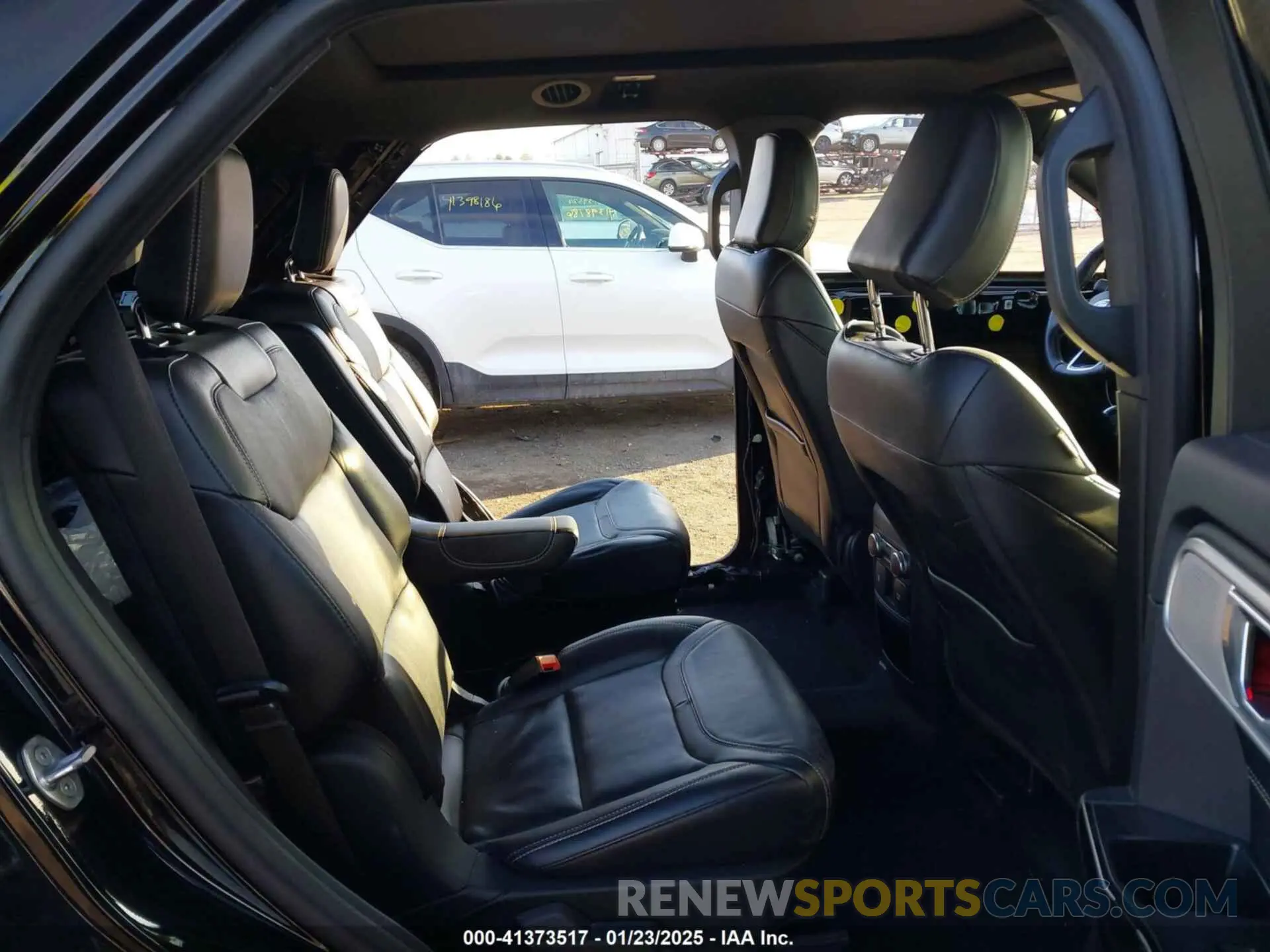 8 fotografías del automóvil dañado 1FM5K8GC3MGA38099 FORD EXPLORER 2021