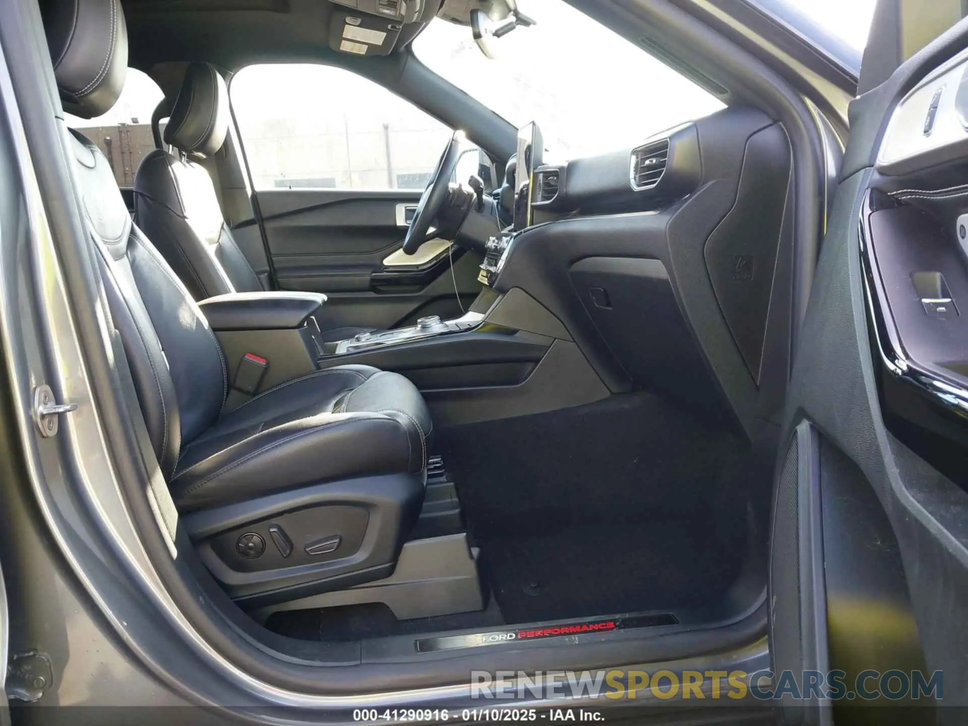 5 fotografías del automóvil dañado 1FM5K8GC5MGA31705 FORD EXPLORER 2021