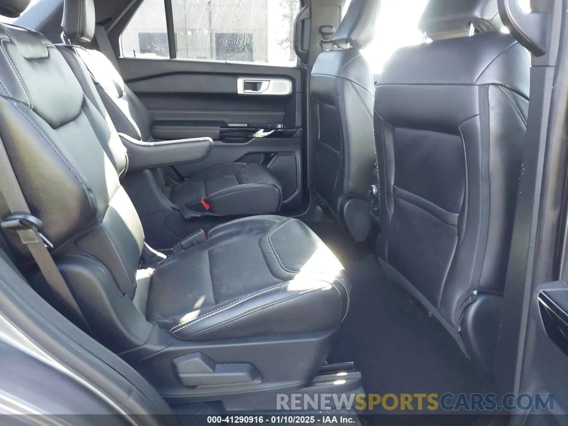 8 fotografías del automóvil dañado 1FM5K8GC5MGA31705 FORD EXPLORER 2021