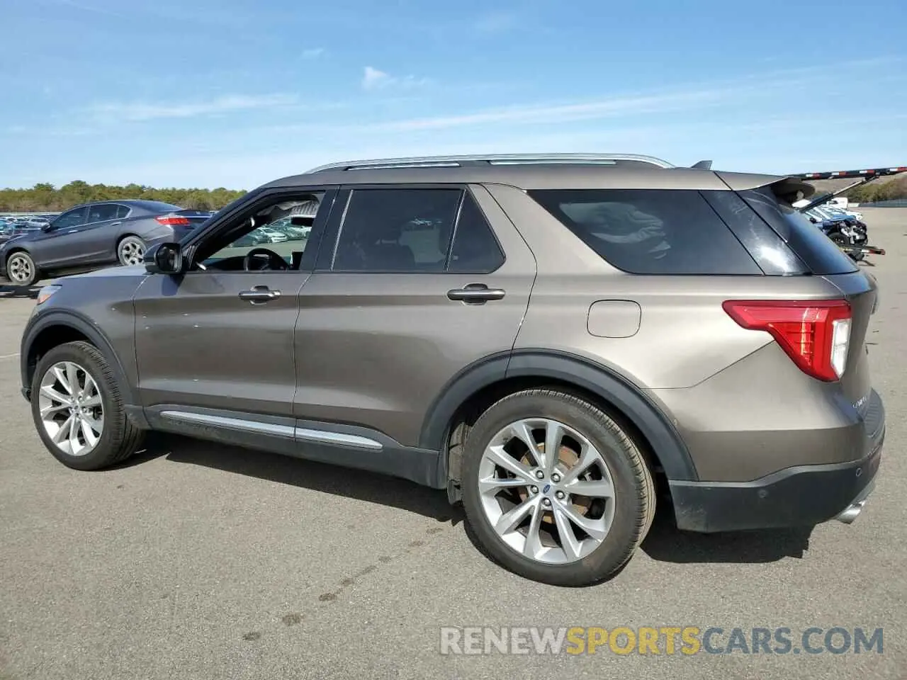 2 fotografías del automóvil dañado 1FM5K8HC8MGA32202 FORD EXPLORER 2021