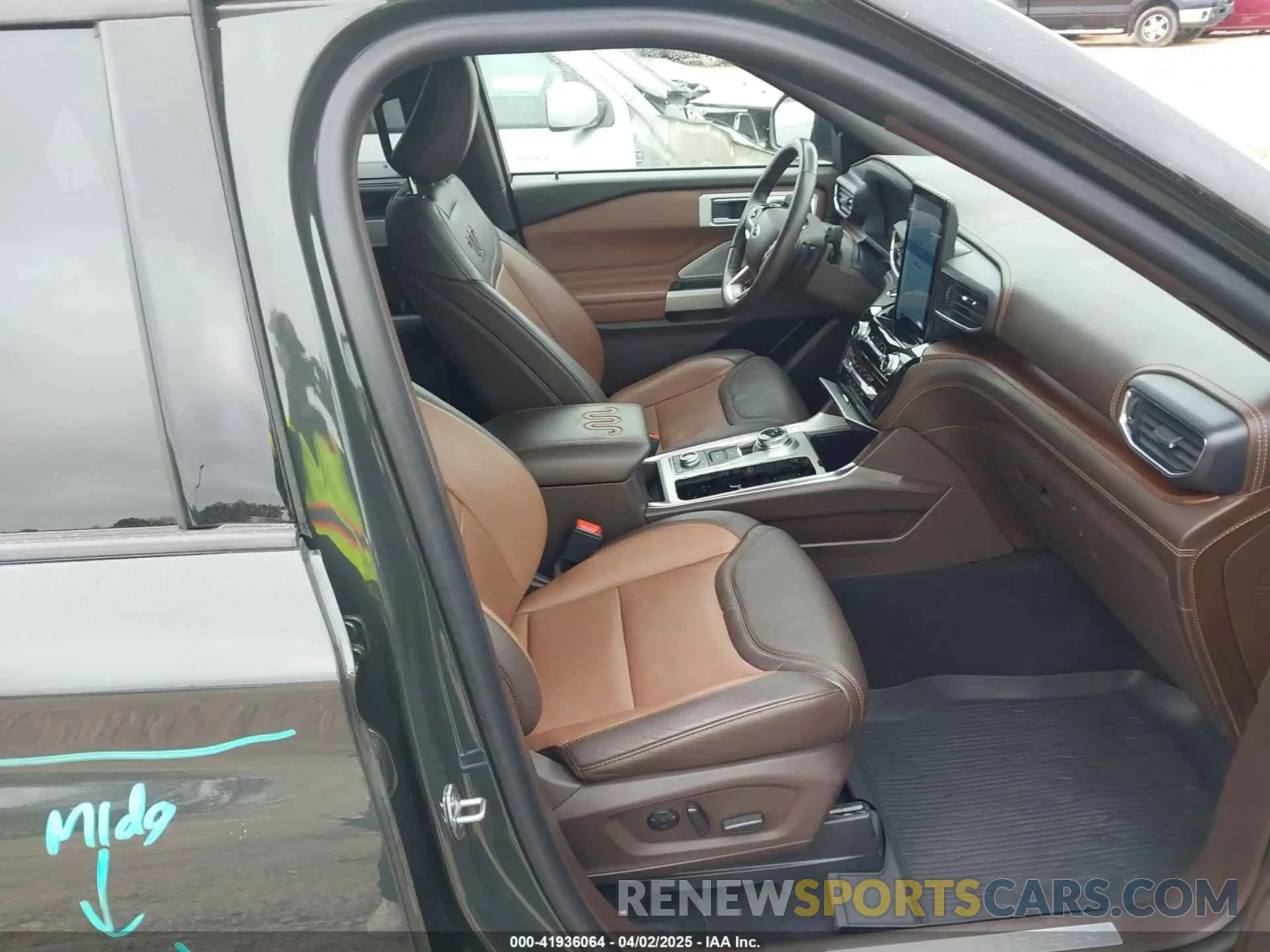 5 fotografías del automóvil dañado 1FM5K8LCXMGC32263 FORD EXPLORER 2021