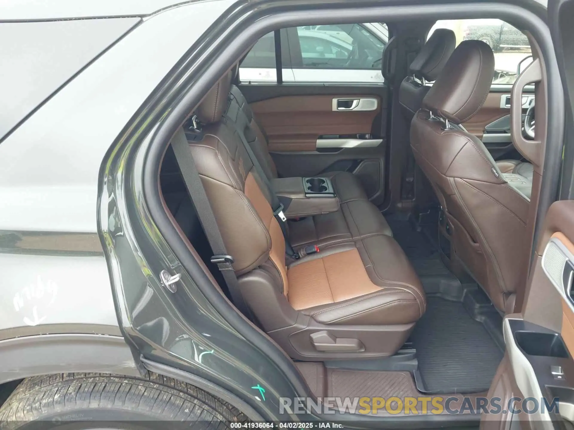 8 fotografías del automóvil dañado 1FM5K8LCXMGC32263 FORD EXPLORER 2021