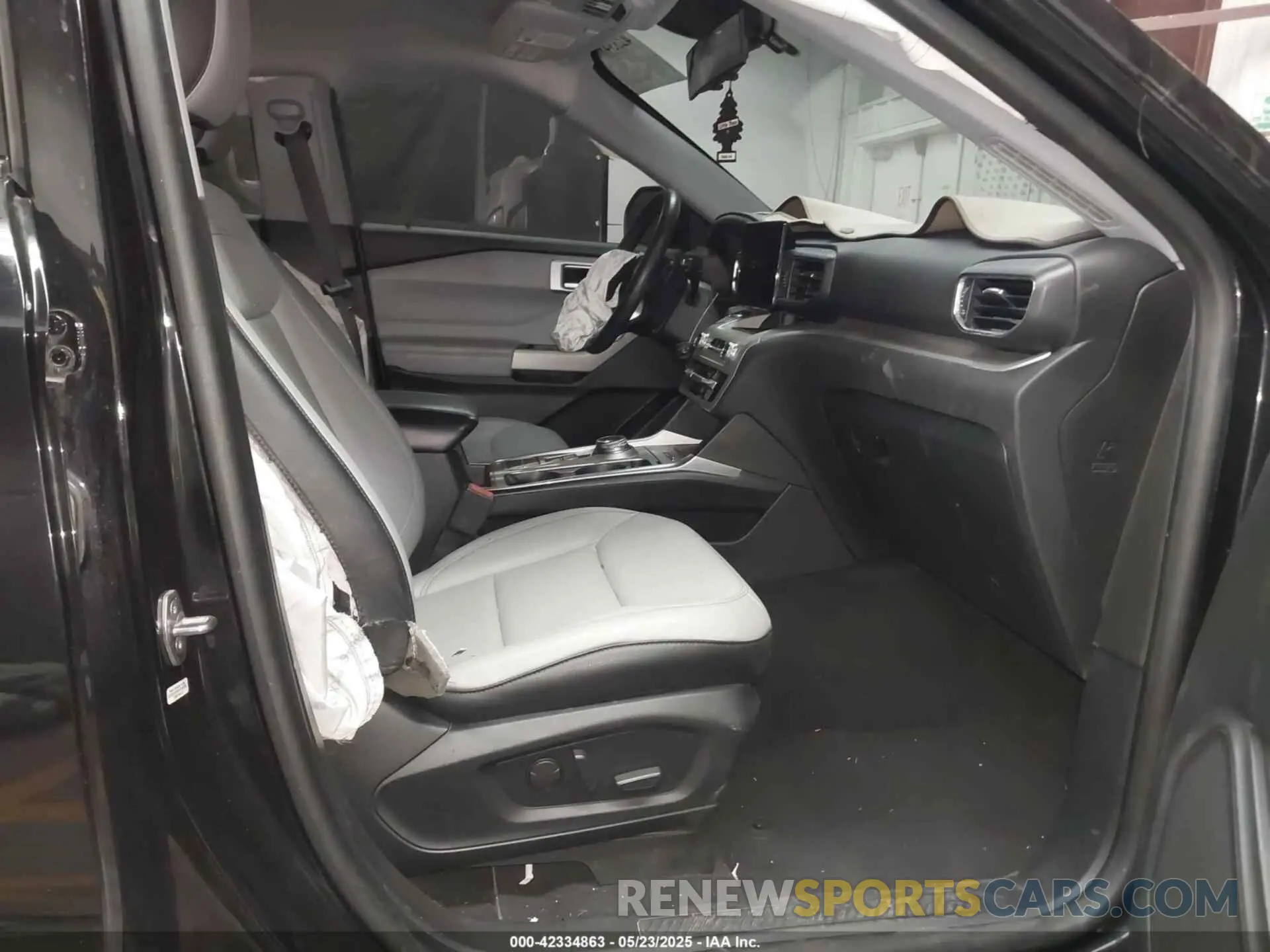 5 fotografías del automóvil dañado 1FMSK7DH0MGA50367 FORD EXPLORER 2021