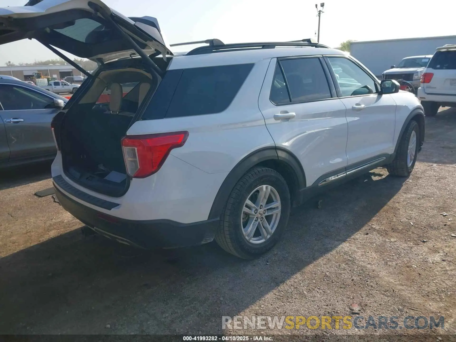4 fotografías del automóvil dañado 1FMSK7DH0MGA67976 FORD EXPLORER 2021