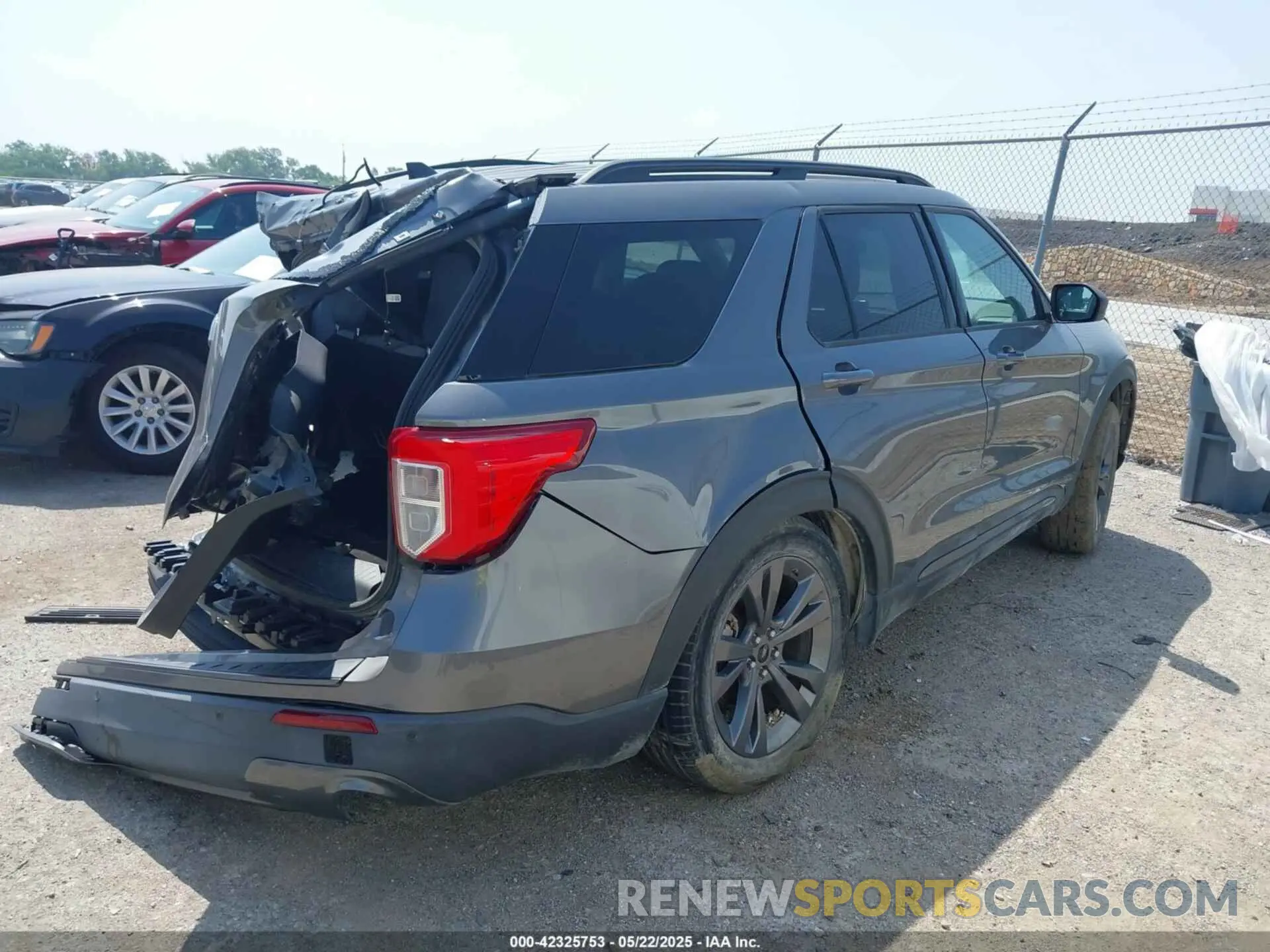 4 fotografías del automóvil dañado 1FMSK7DH2MGB16028 FORD EXPLORER 2021
