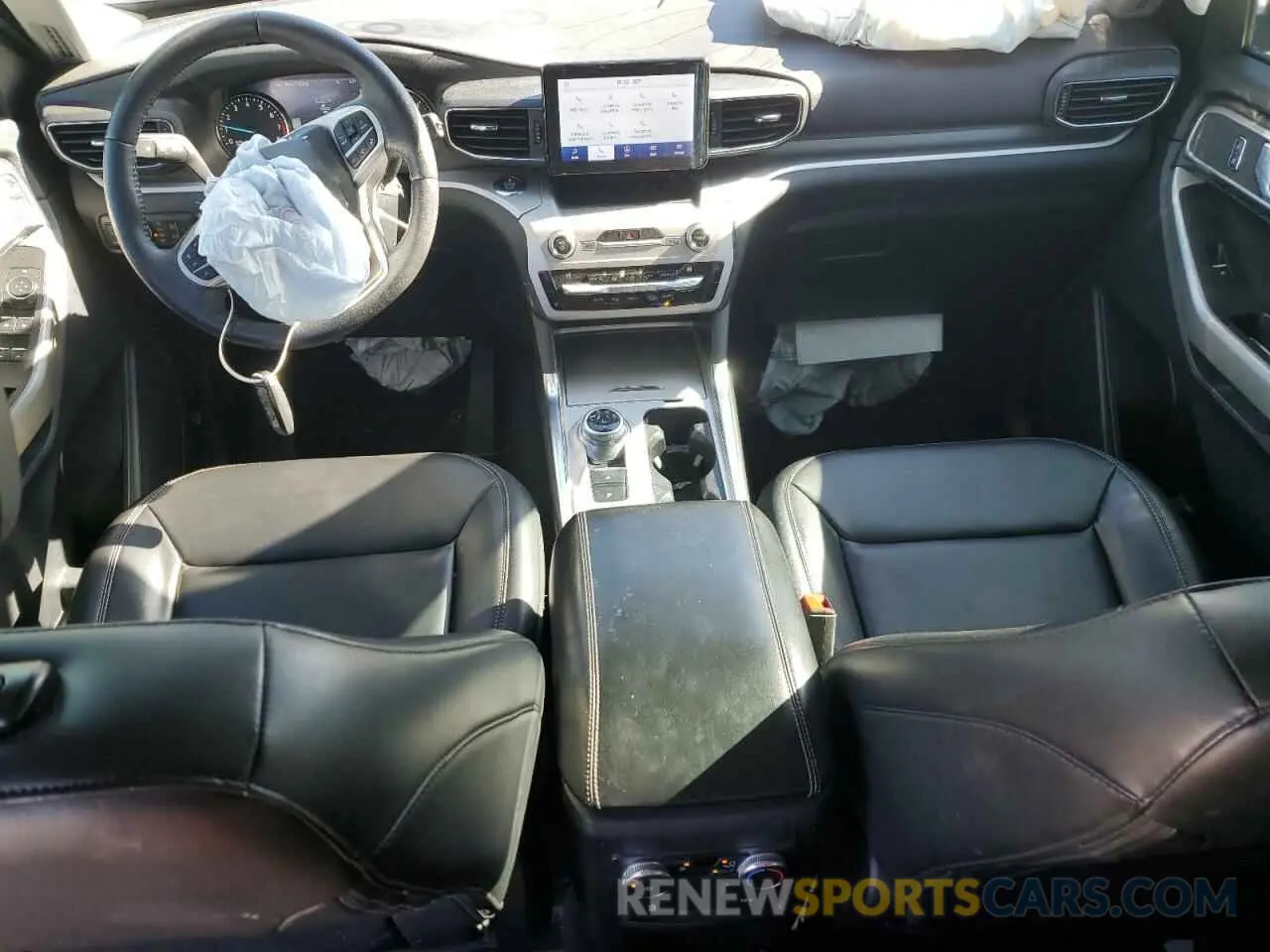 8 fotografías del automóvil dañado 1FMSK7DH2MGC06991 FORD EXPLORER 2021