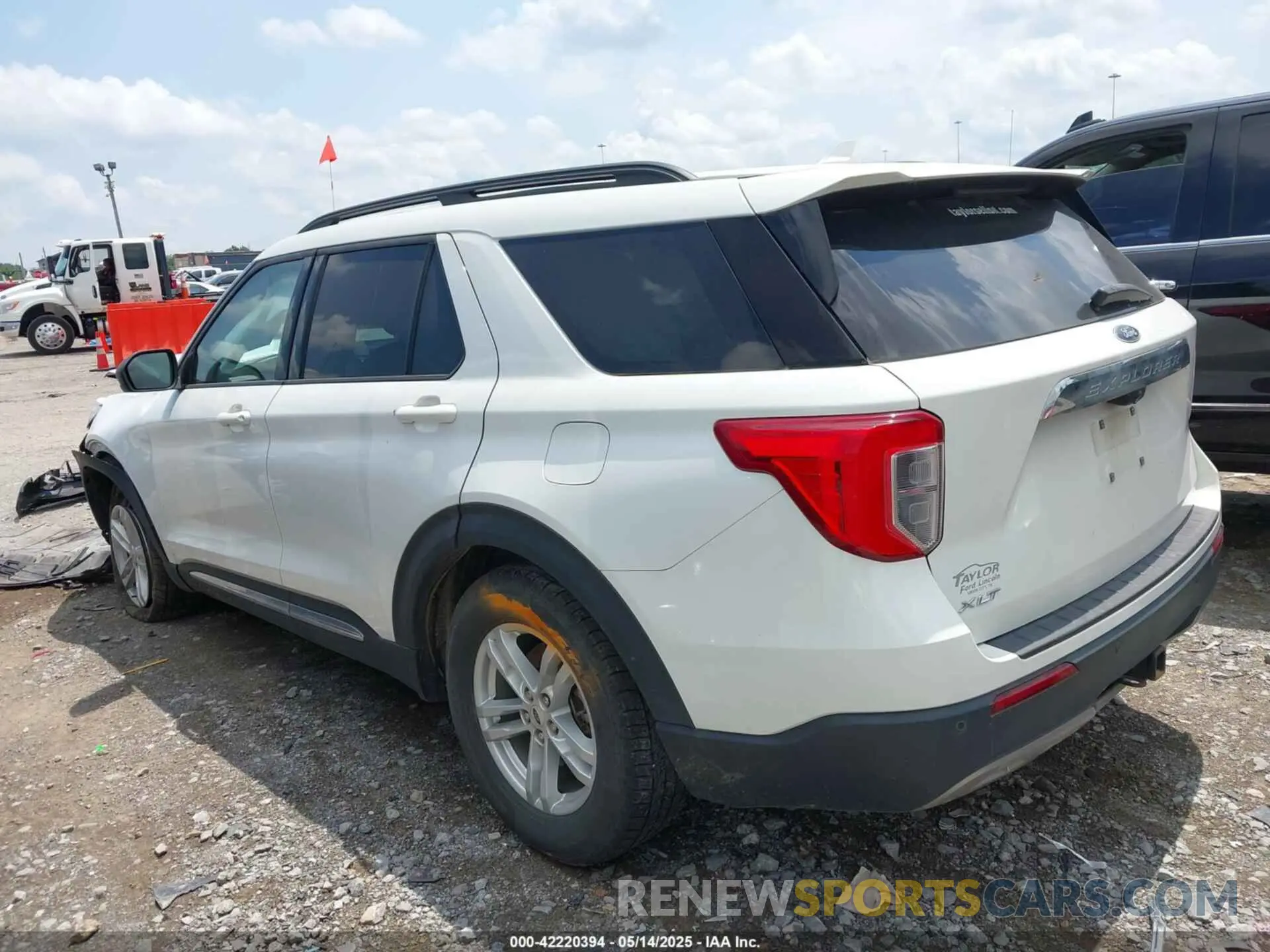 15 fotografías del automóvil dañado 1FMSK7DH3MGA00031 FORD EXPLORER 2021