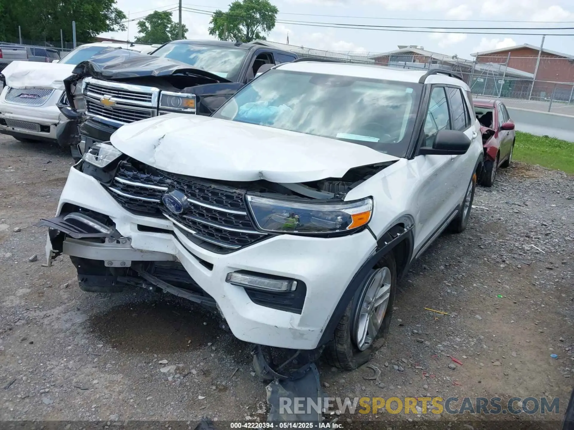 2 fotografías del automóvil dañado 1FMSK7DH3MGA00031 FORD EXPLORER 2021