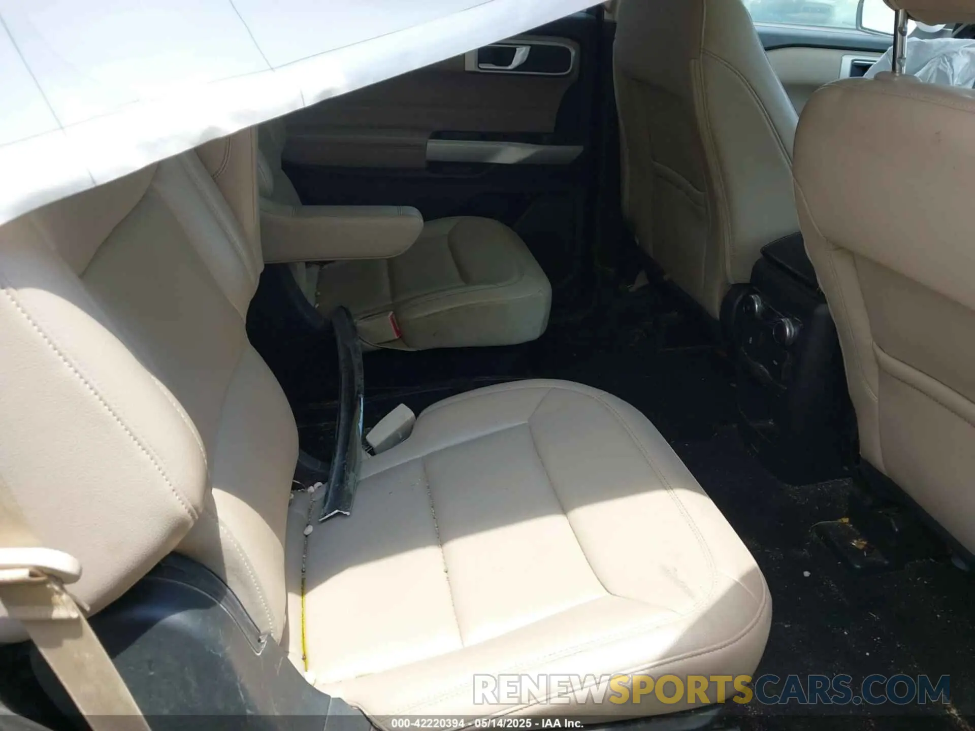 8 fotografías del automóvil dañado 1FMSK7DH3MGA00031 FORD EXPLORER 2021