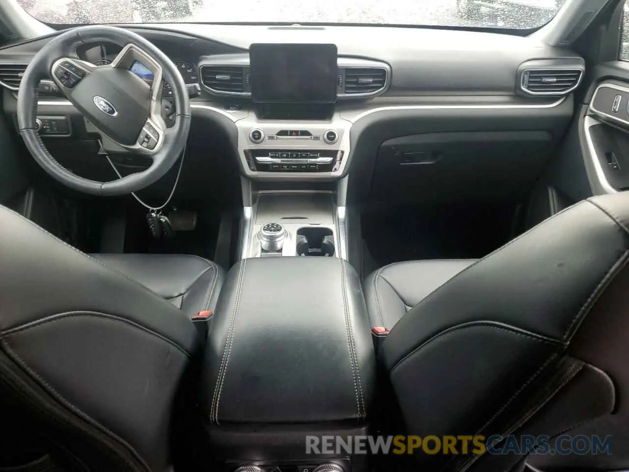 8 fotografías del automóvil dañado 1FMSK7DH3MGB39284 FORD EXPLORER 2021